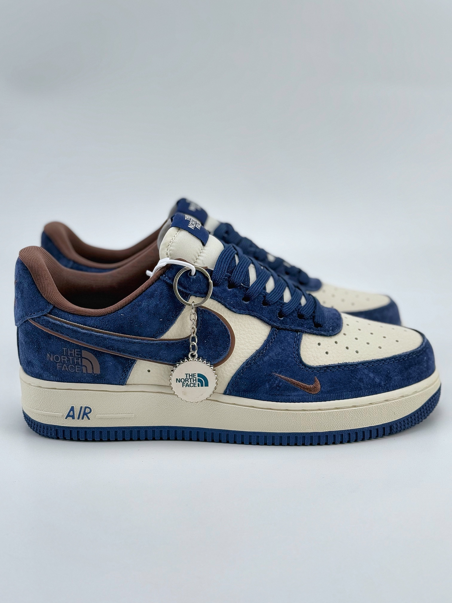 Nike Air Force 1 Low 07 x The North Face 白蓝棕小钩 KK1988-032