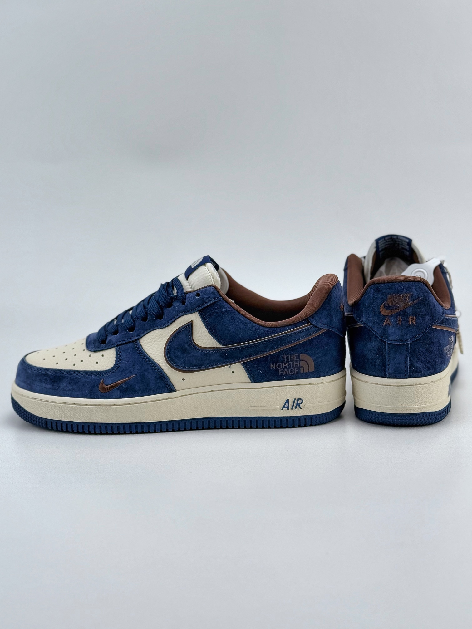 Nike Air Force 1 Low 07 x The North Face 白蓝棕小钩 KK1988-032