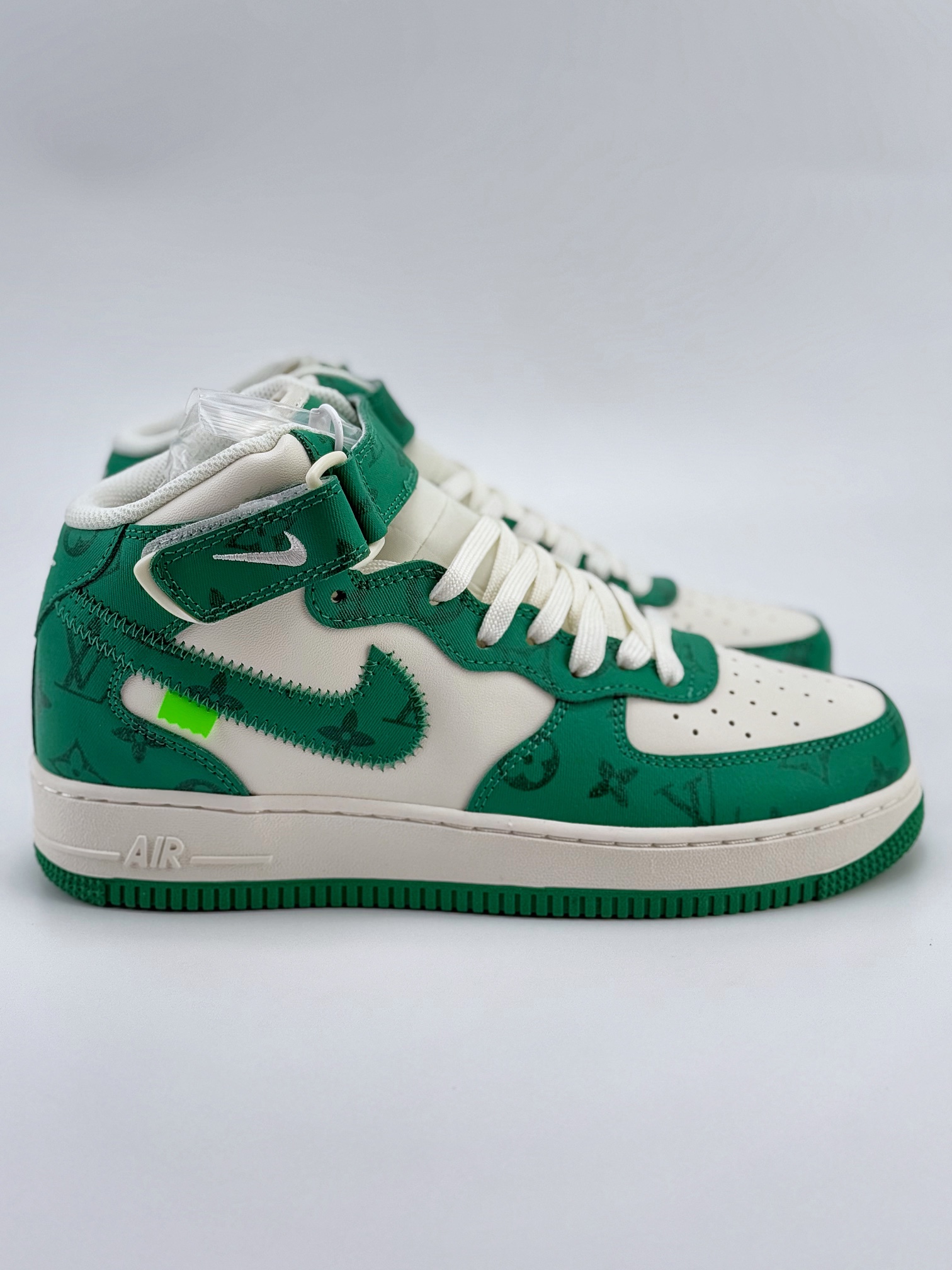 Nike Air Force 1 Mid 07 x Louis Vuitton 白绿  LL0222-002