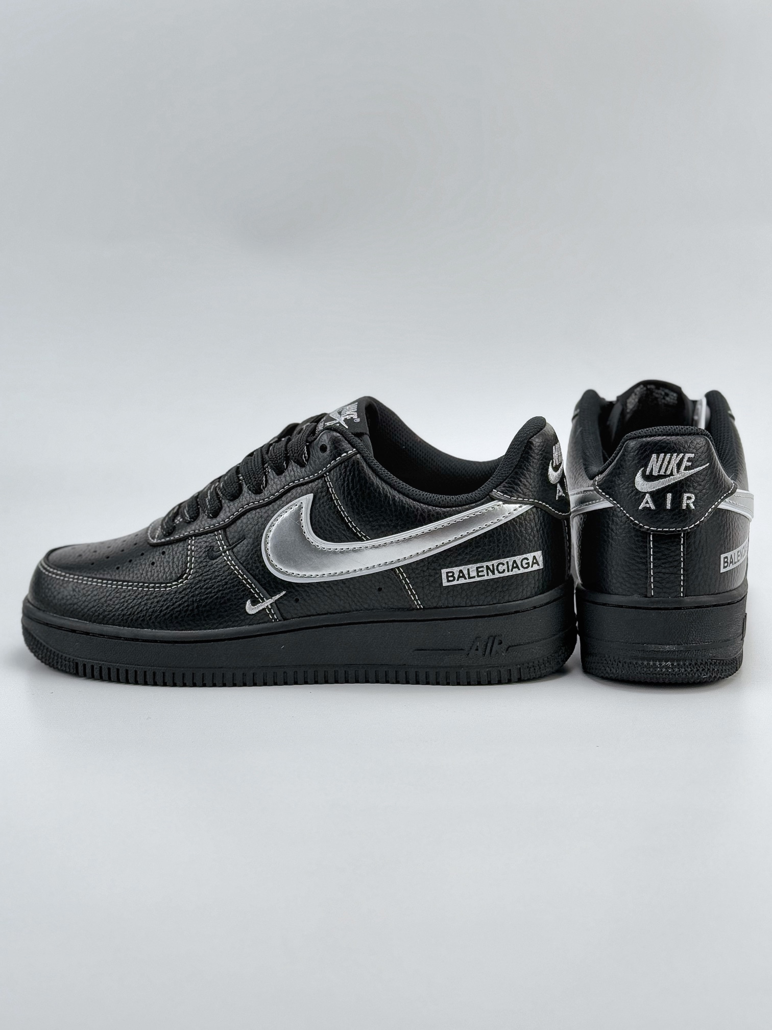 Nike Air Force 1 Low 07 x BALENCIAGA 黑银双小钩  CW2288-111