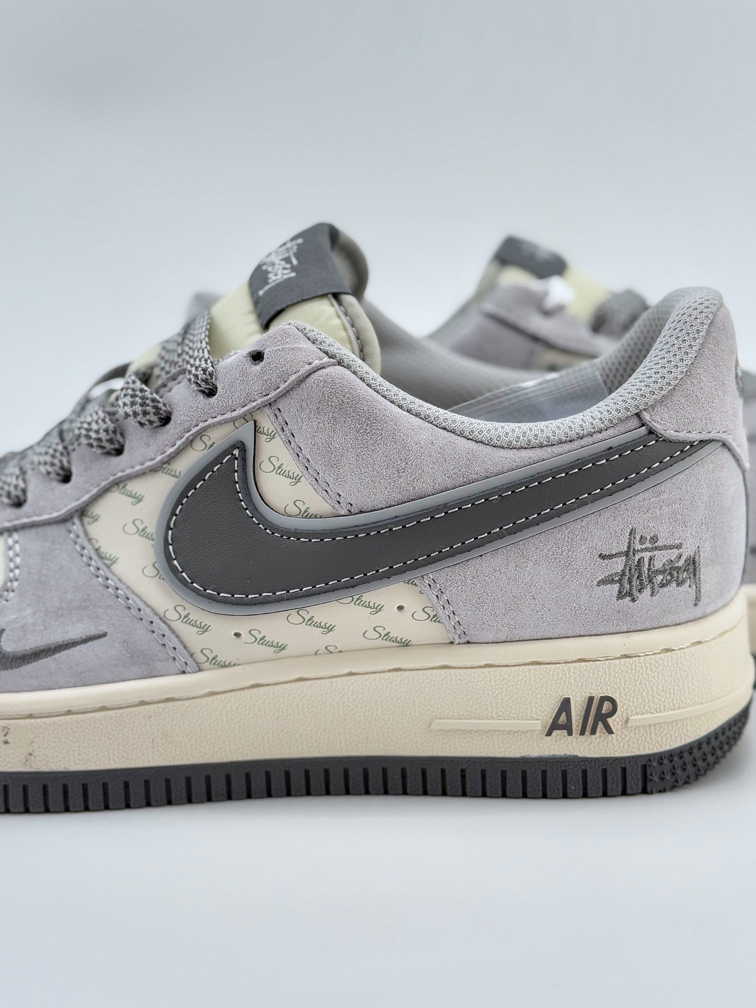 Nike Air Force 1 Low 07 x Stussy 米灰小钩满天星  XZ3318-066