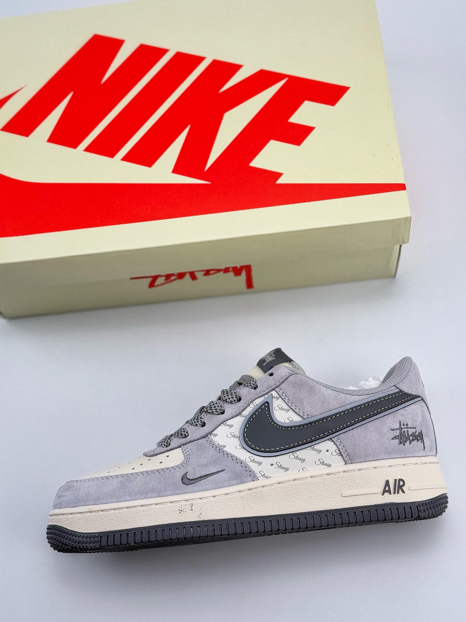 Nike Air Force 1 Low 07 x Stussy 米灰小钩满天星  XZ3318-066