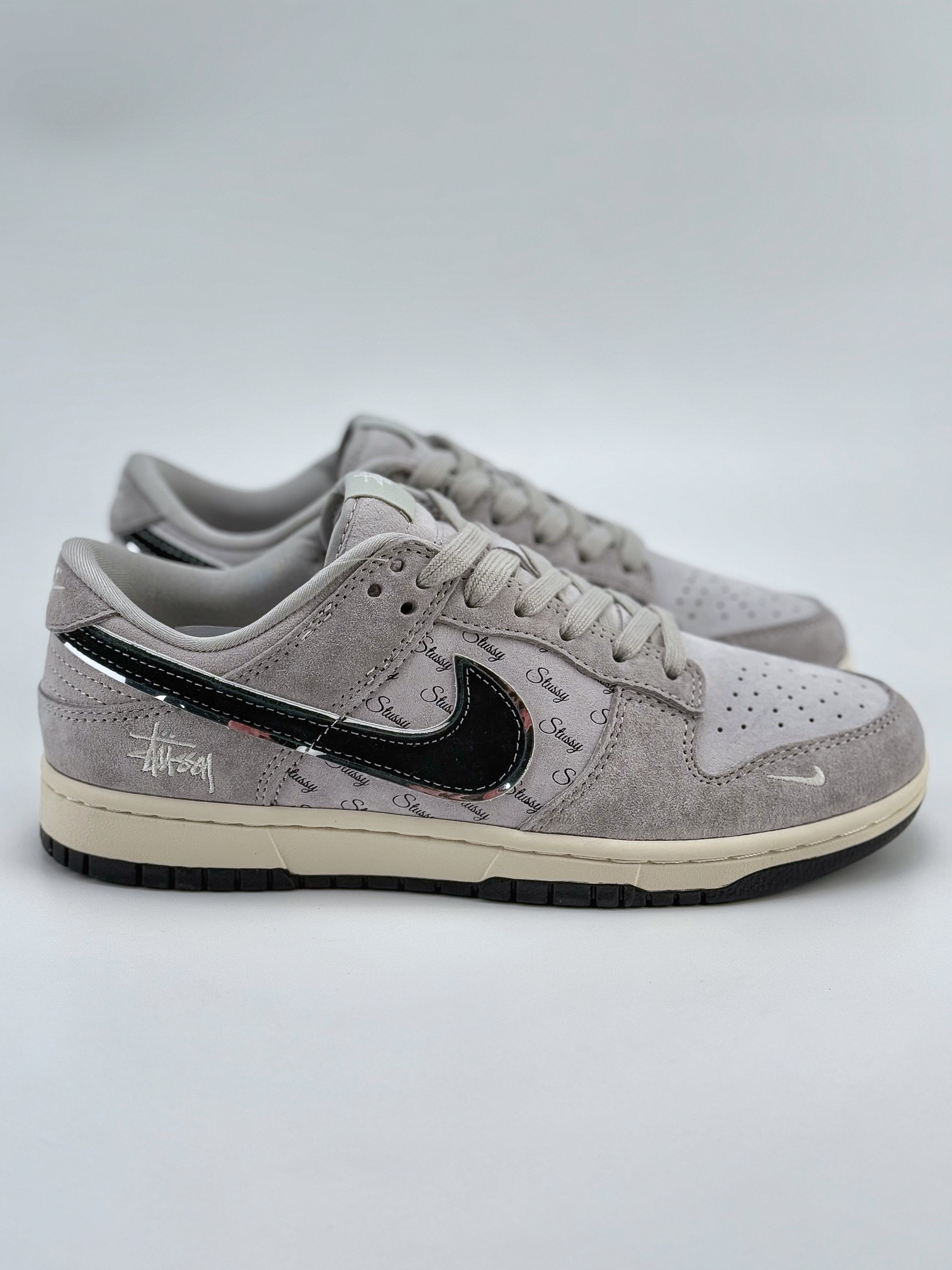 Nike SB Dunk Low x Stussy 灰黑  XX3168-069