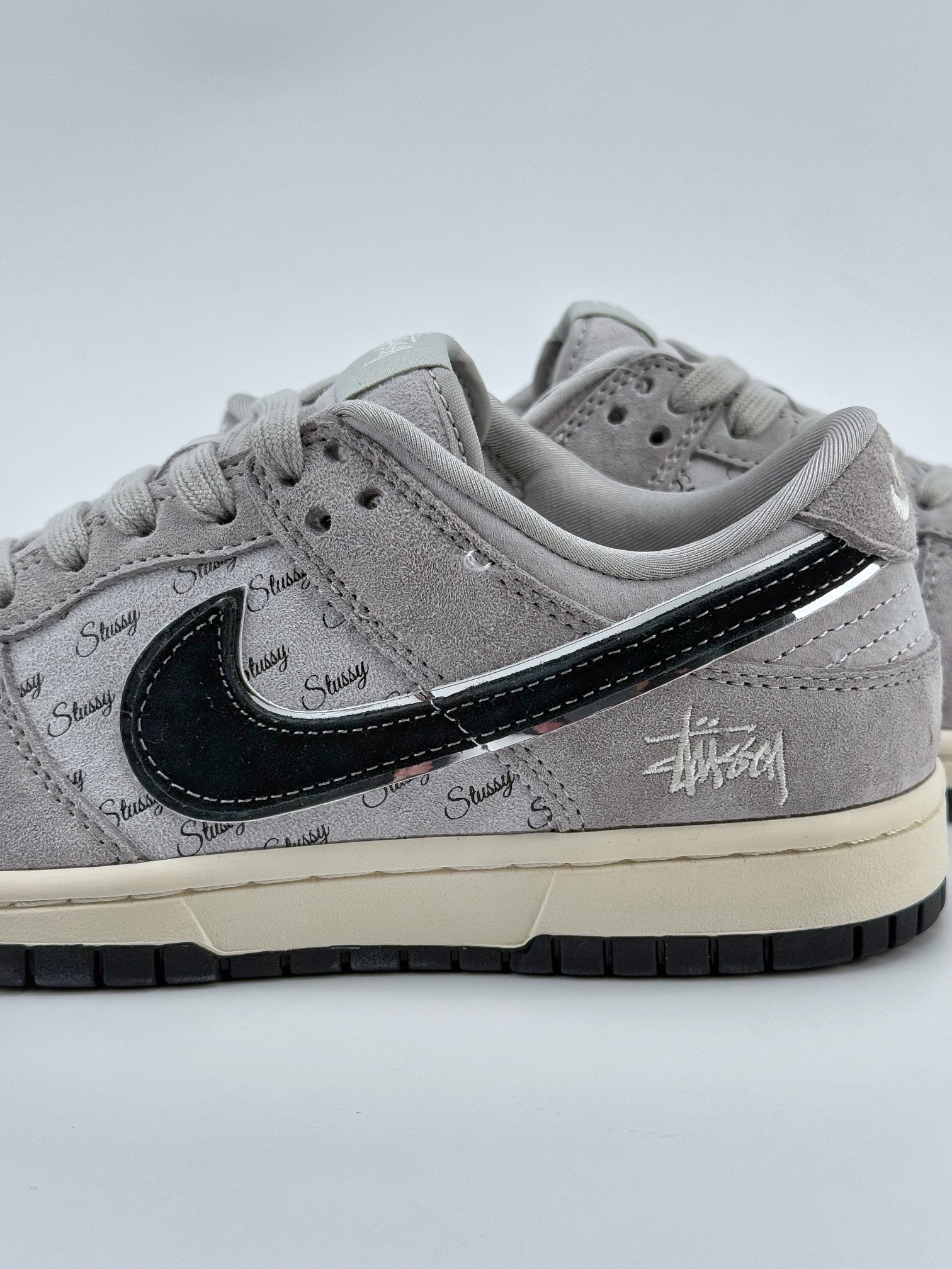 Nike SB Dunk Low x Stussy 灰黑  XX3168-069