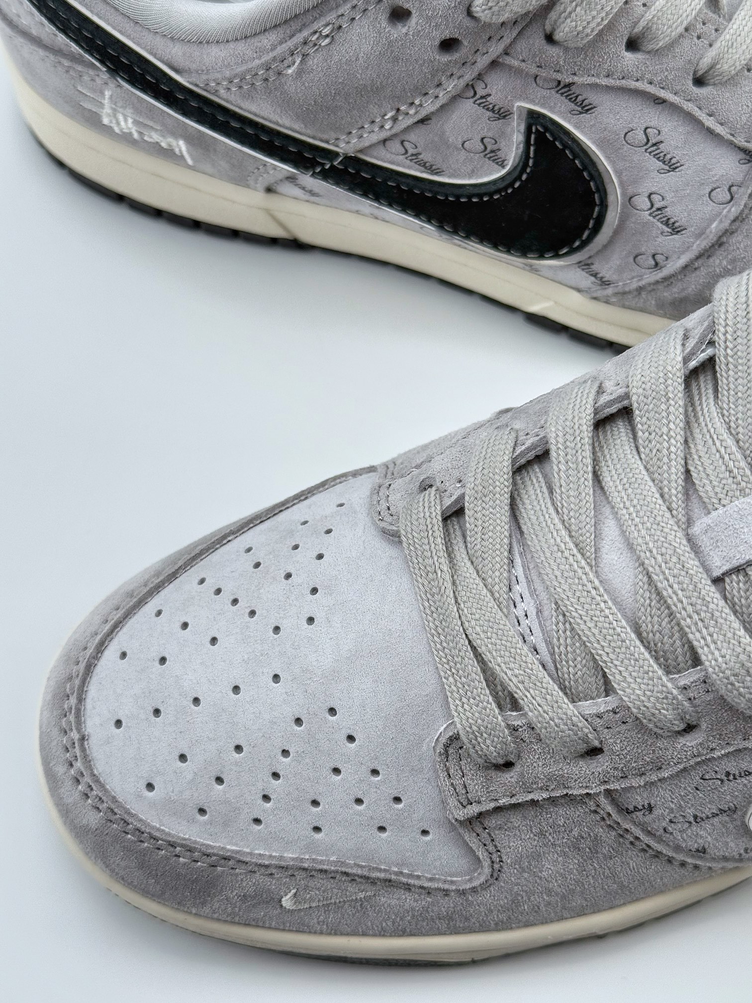 Nike SB Dunk Low x Stussy 灰黑  XX3168-069