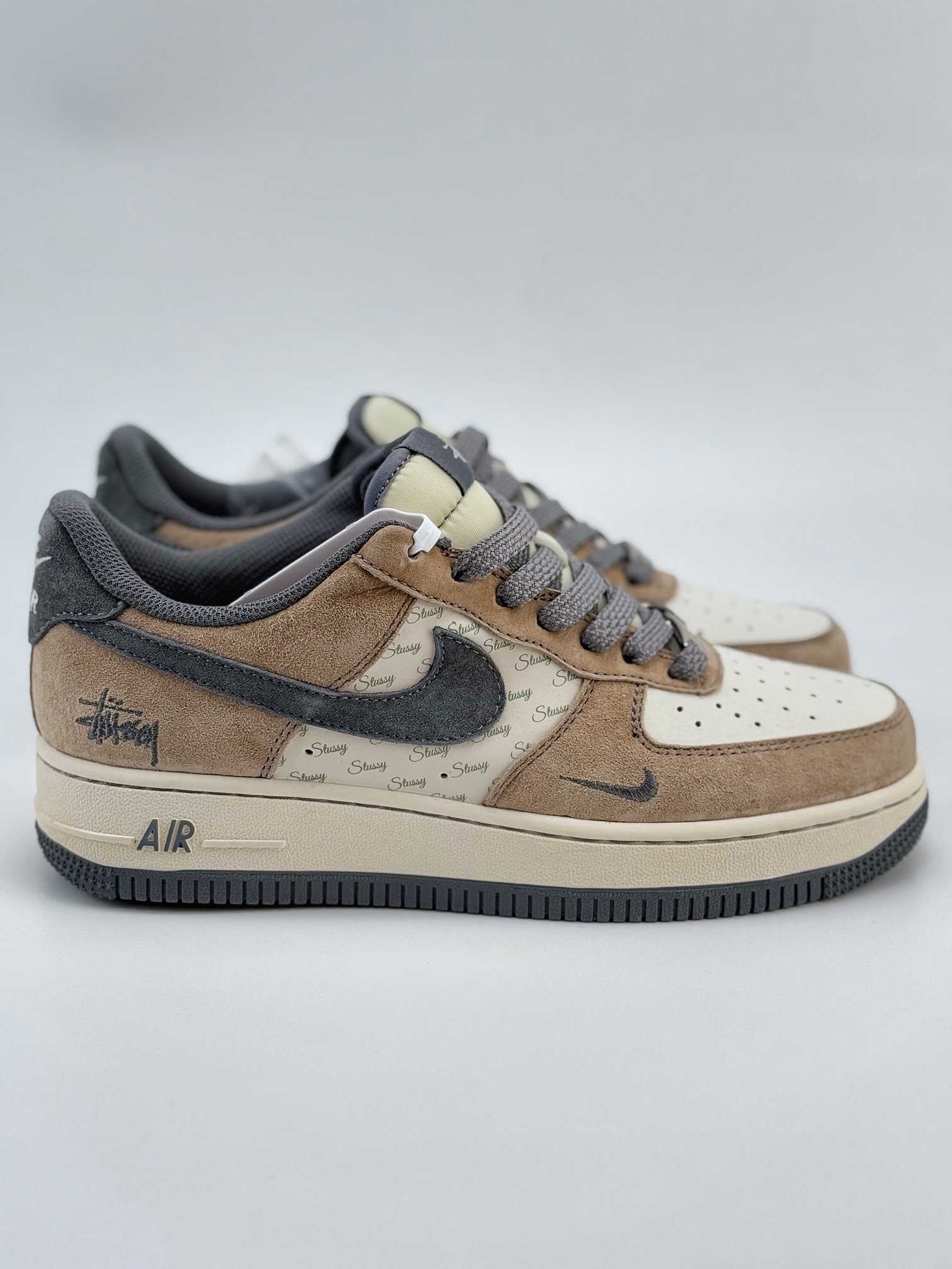 Nike Air Force 1 Low 07 x Stussy 米棕灰小钩满天星  XZ6188-888