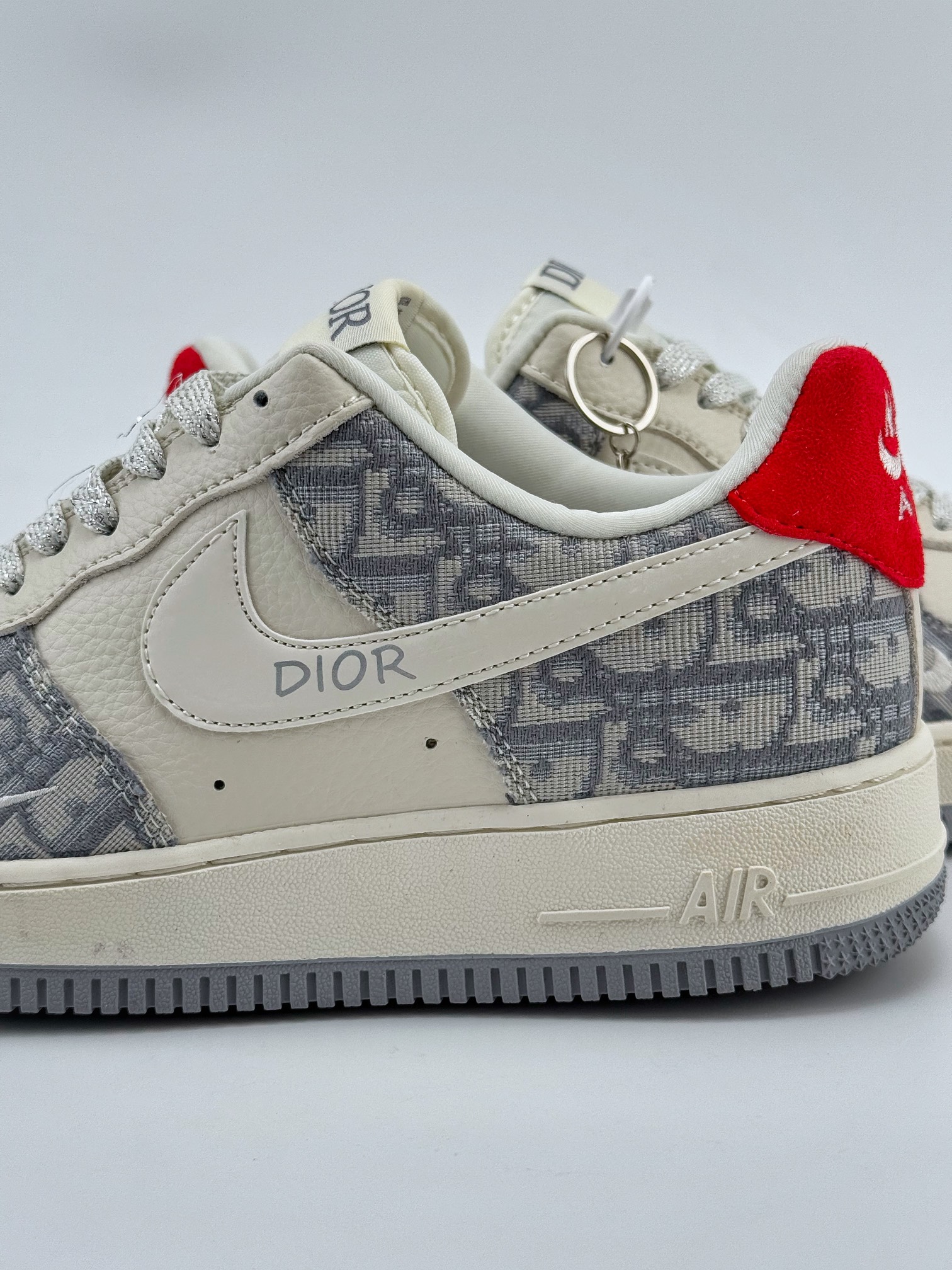 Nike Air Force 1 Low 07 x DIOR 米灰红小钩满天星 DF0188-021