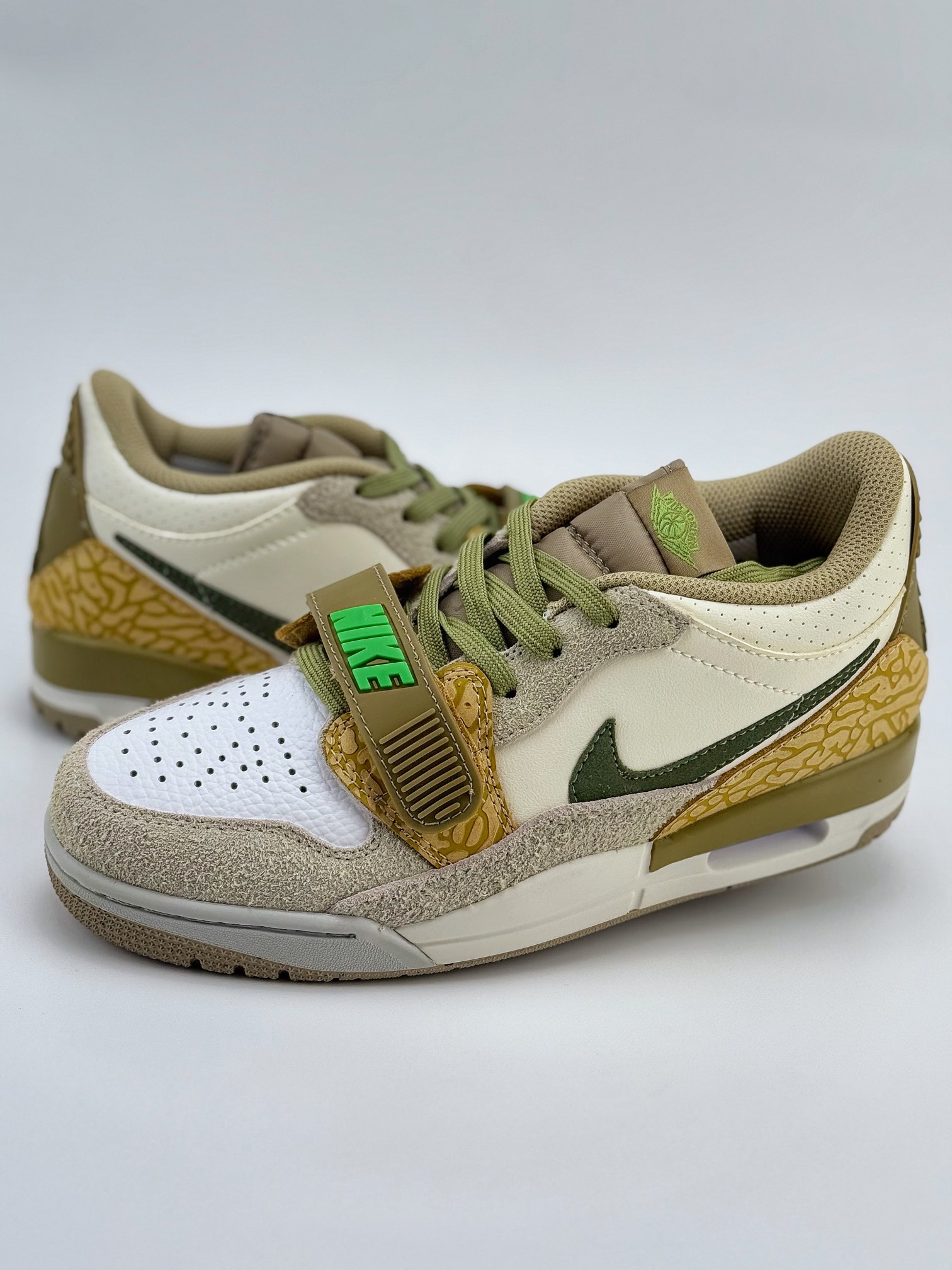 Welfare Special Offer Factory Clearance Cash Out]Nike Air Jordan Legacy - Shoe