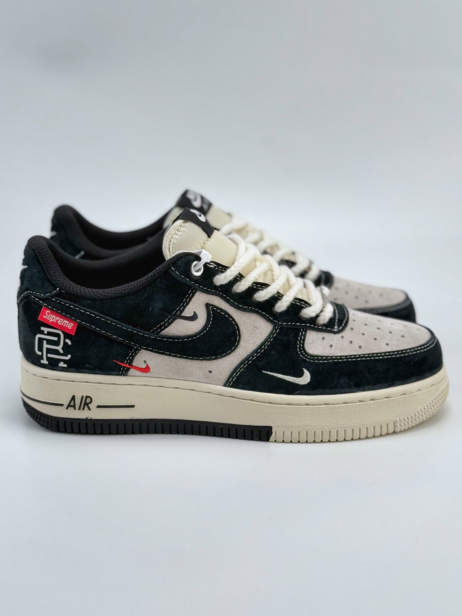 Nike Air Force 1 Low 07 x Supreme x Reigning Champ 米黑三小钩麻绳鞋带  SJ6698-019