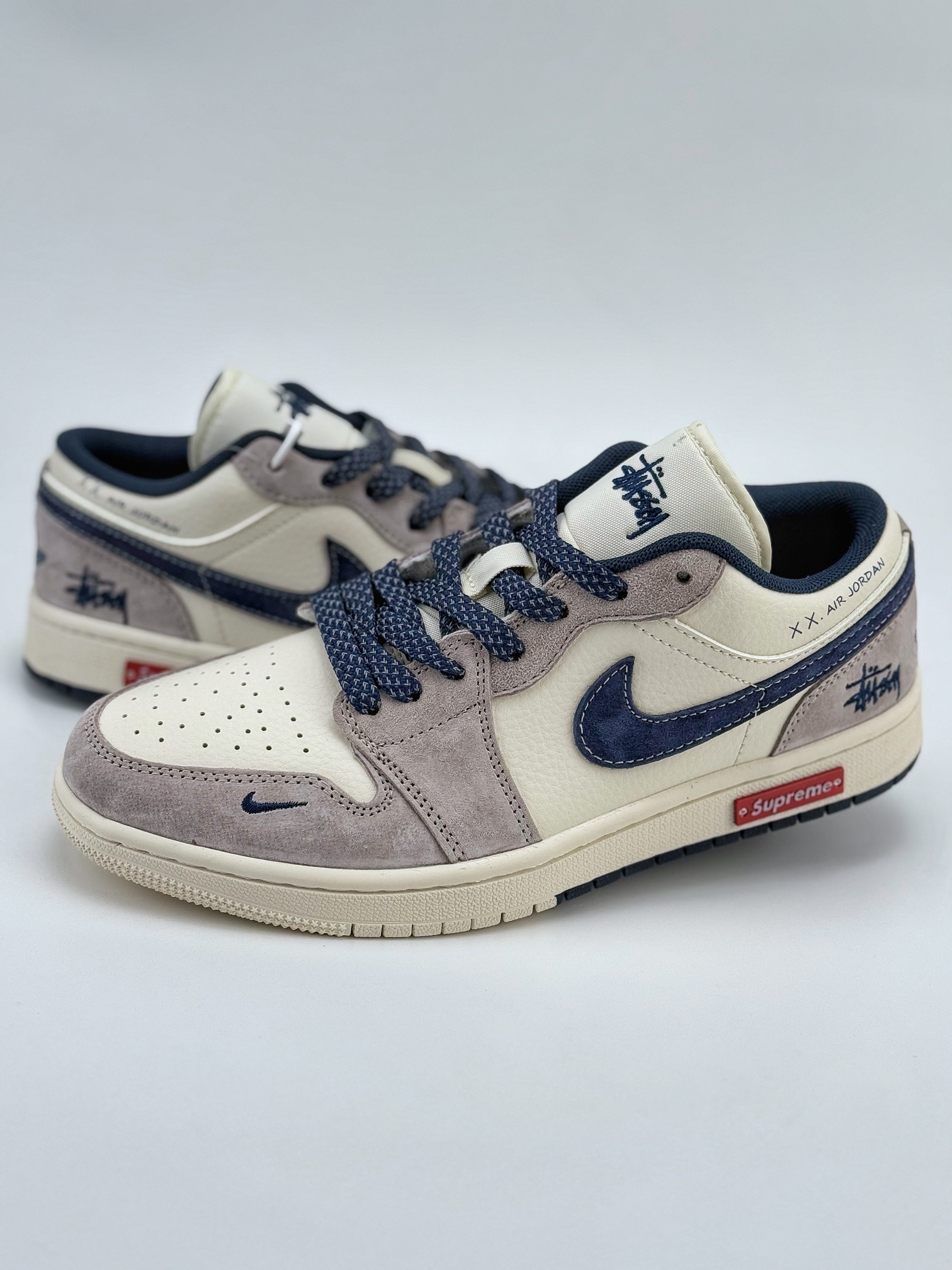 Air Jordan 1 Retro Low x Stussy x Stussy 白灰蓝小钩满天星 SJ9950-035