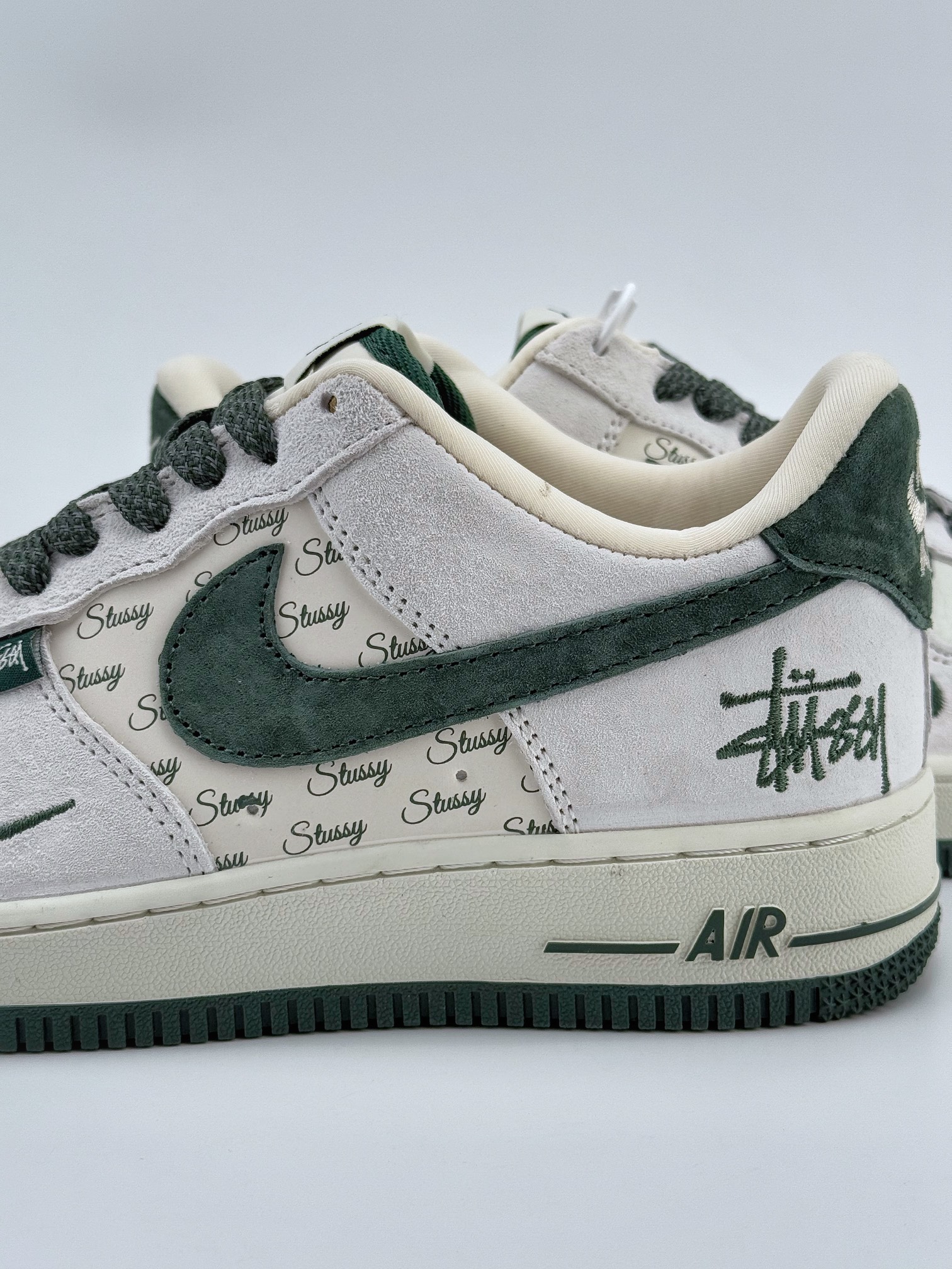 Nike Air Force 1 Low 07 x Stussy 浅灰绿小钩满天星  CH6336-511