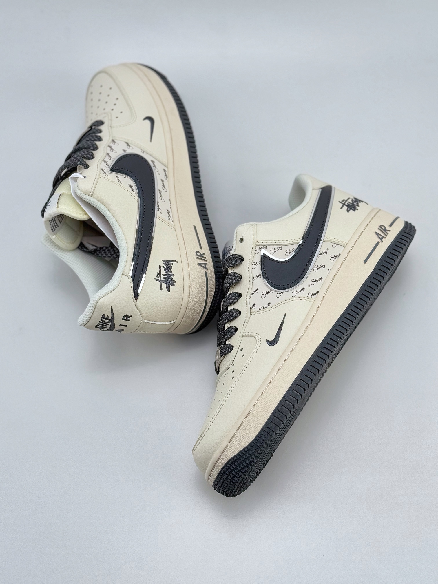 Nike Air Force 1 Low 07 x Stussy 白灰满天星  XZ3328-536