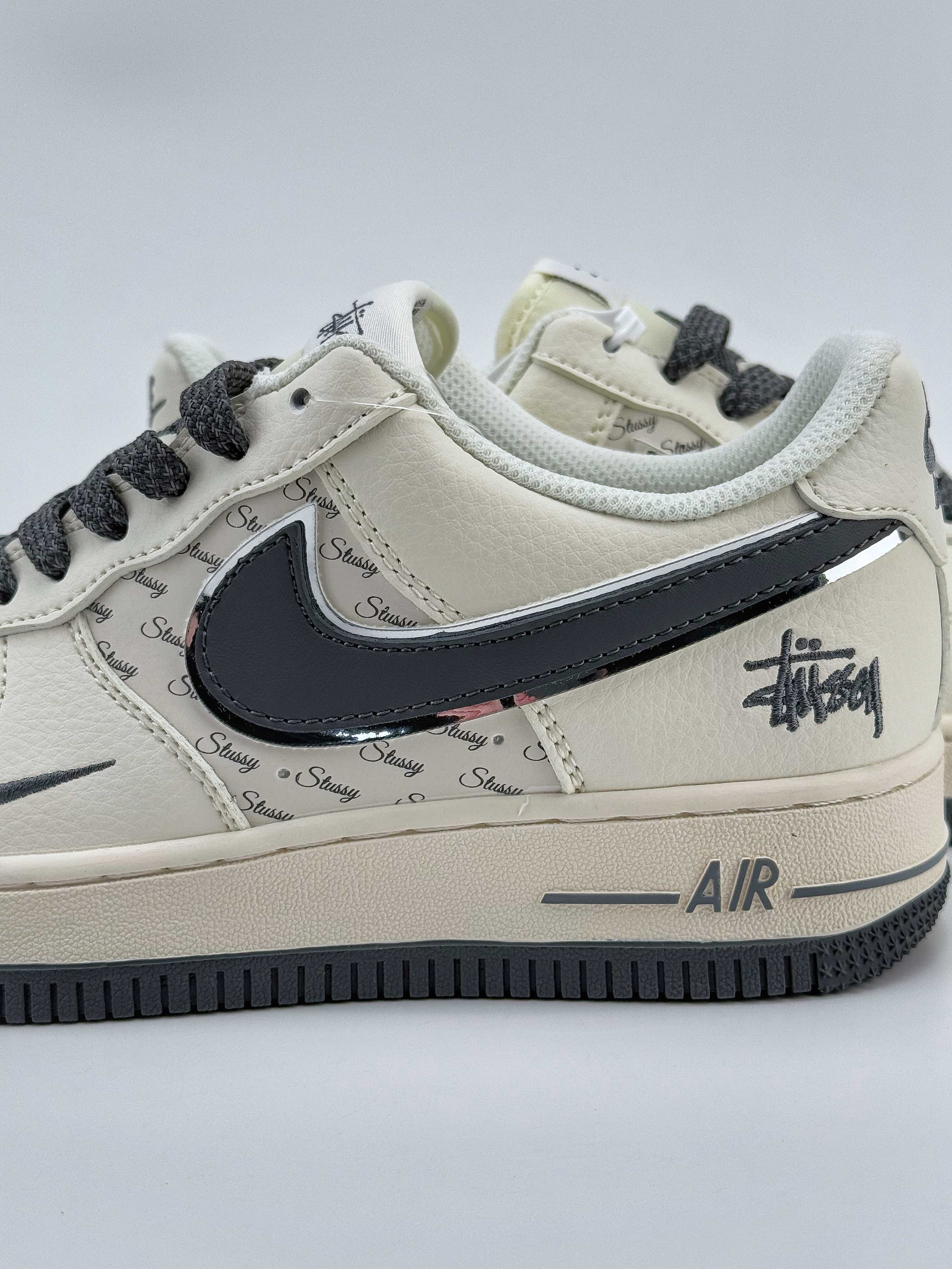 Nike Air Force 1 Low 07 x Stussy 白灰满天星  XZ3328-536