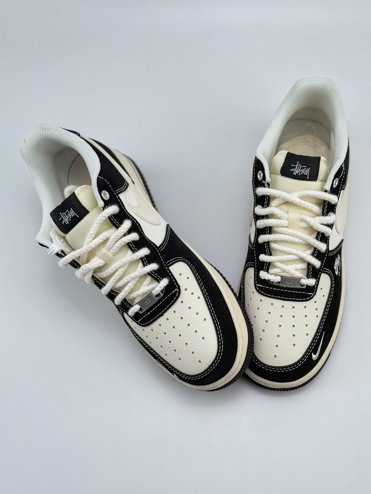 Nike Air Force 1 Low 07 x Stussy 白黑小钩麻绳绑带 SJ6698-014