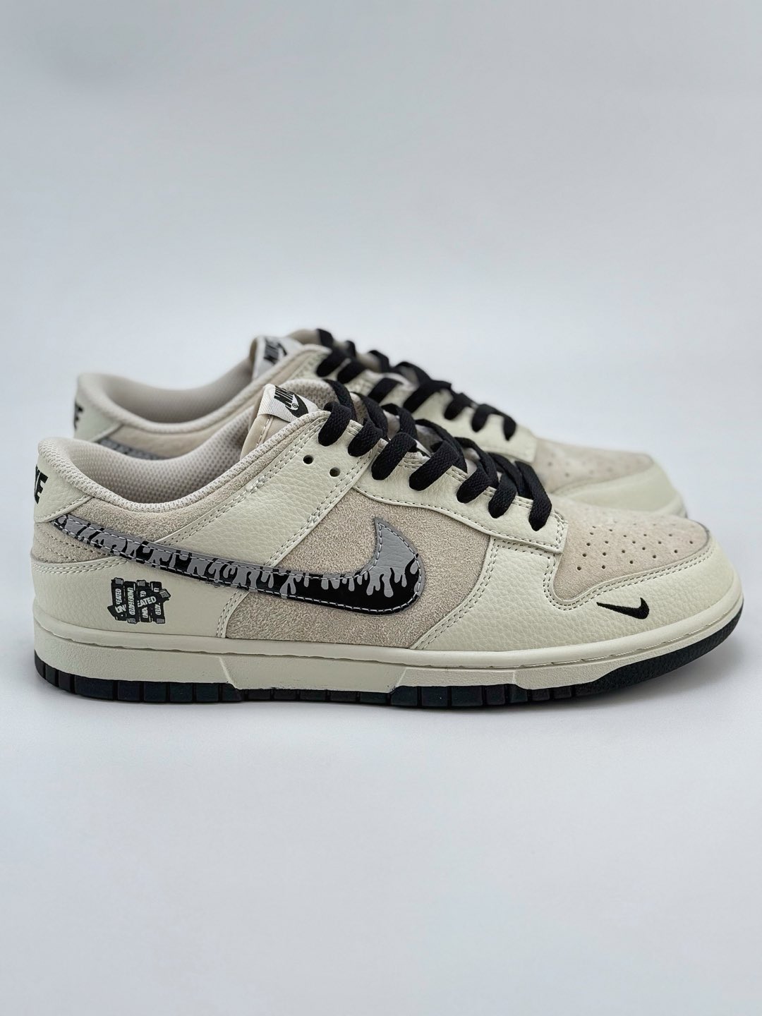 Nike SB Dunk Low x UNDEFEATED 白黑小钩火焰涂鸦  DJ2024-068