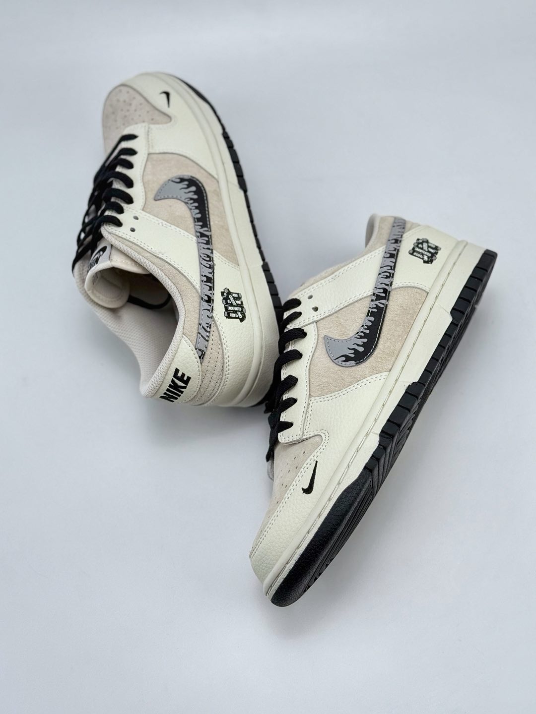 Nike SB Dunk Low x UNDEFEATED 白黑小钩火焰涂鸦  DJ2024-068