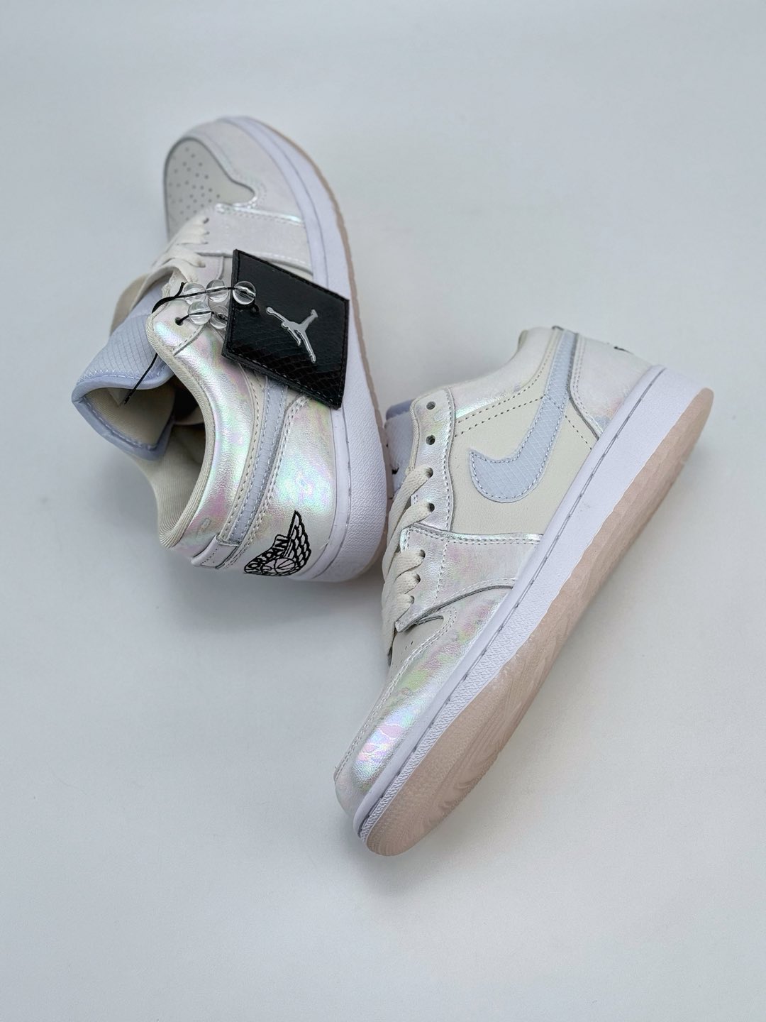 Air Jordan 1 Retro Low WMNS CNY 蛇年限定 白镭射 3