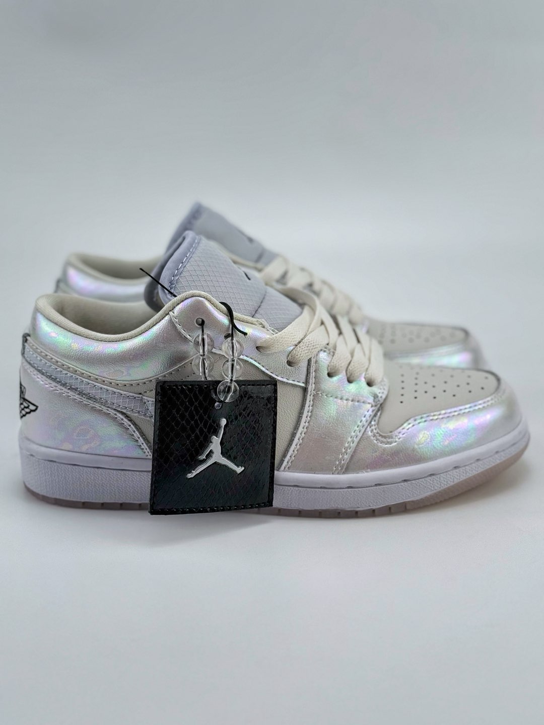 Air Jordan 1 Retro Low WMNS CNY 蛇年限定 白镭射 4