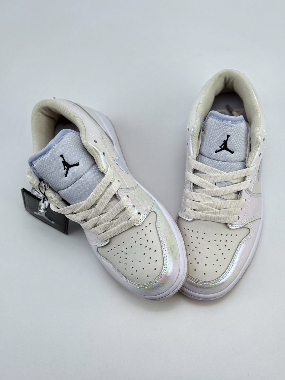Air Jordan 1 Retro Low WMNS CNY 蛇年限定 白镭射 2