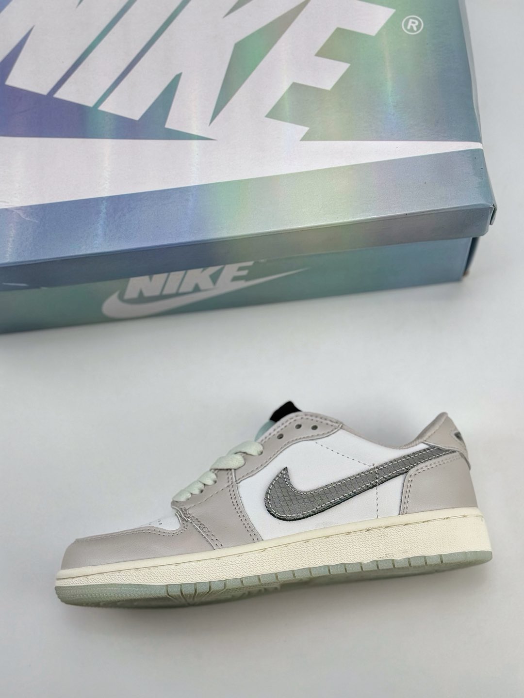 Air Jordan 1 Retro Low OG Year of the Snake/CNY White GreyOfficial - Comprehensive 7