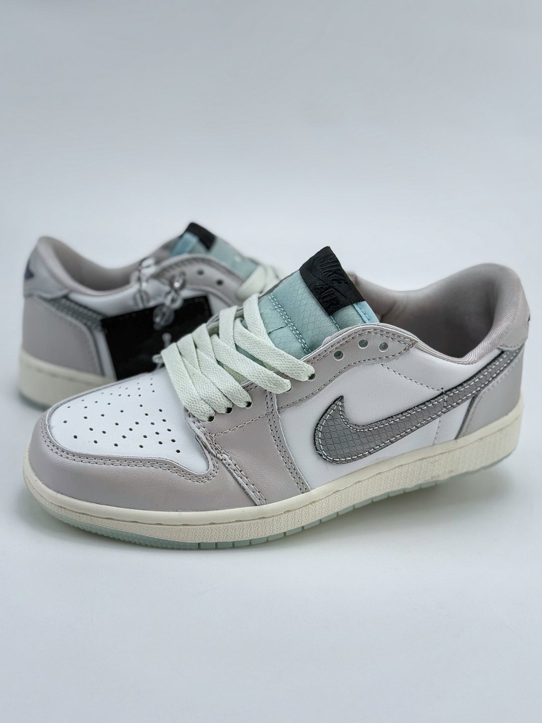 Air Jordan 1 Retro Low OG Year of the Snake/CNY White GreyOfficial - Comprehensive