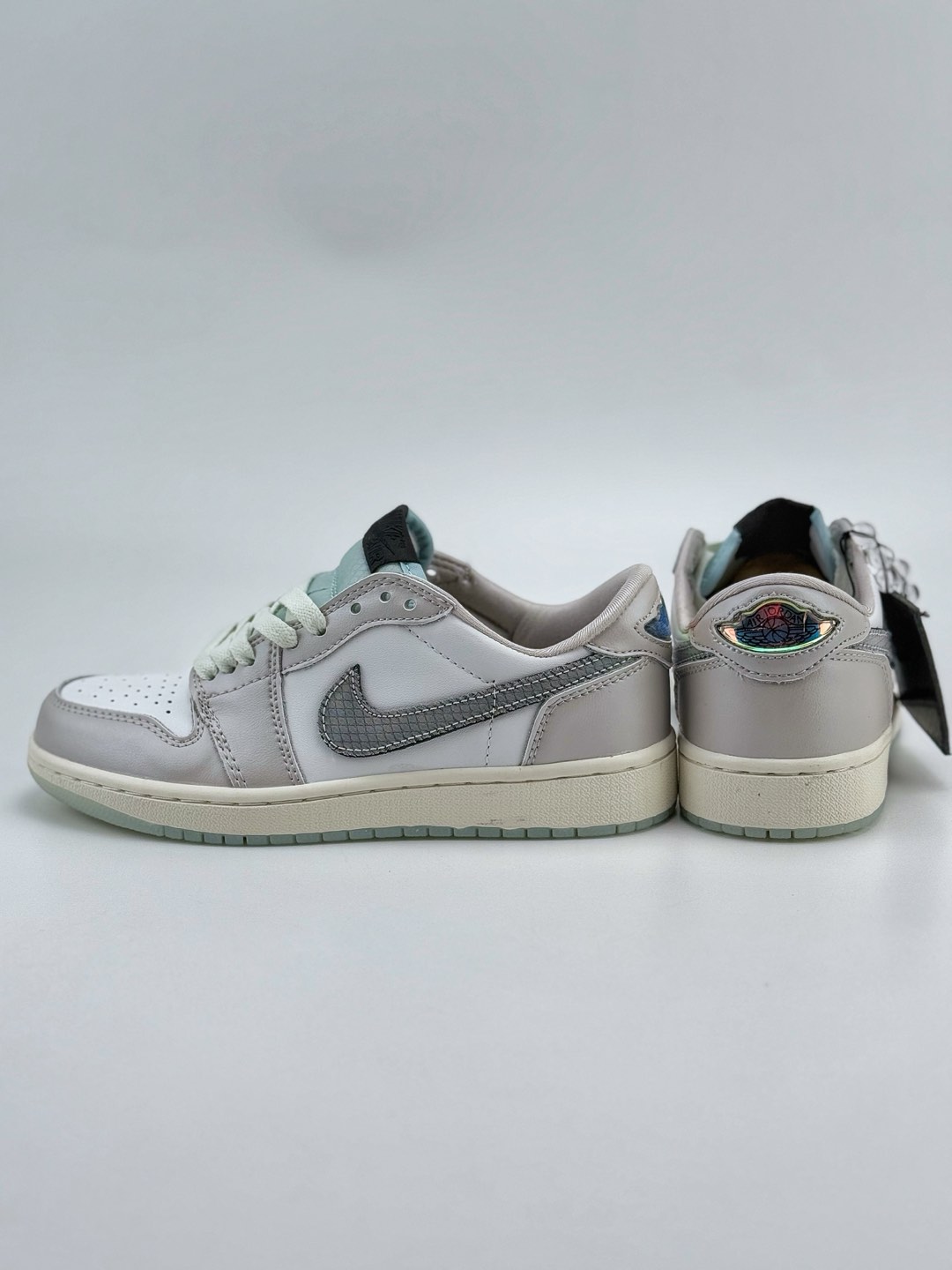 Air Jordan 1 Retro Low OG Year of the Snake/CNY White GreyOfficial - Comprehensive 5
