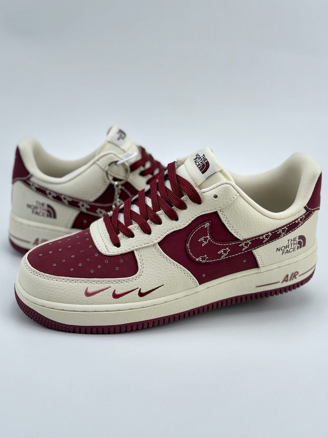 Nike Air Force 1 Low 07 x The North Face 白酒红三小钩  KK1988-042