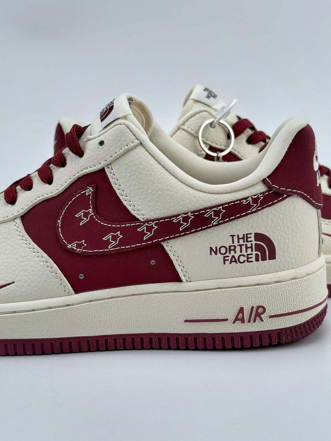 Nike Air Force 1 Low 07 x The North Face 白酒红三小钩  KK1988-042