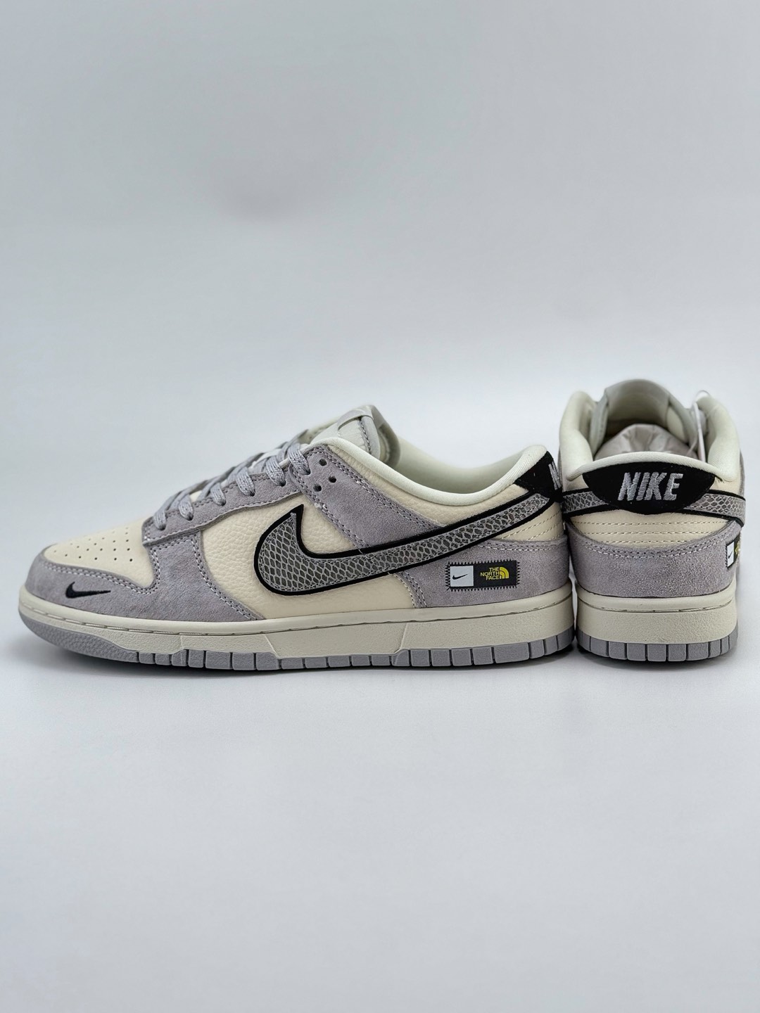 Nike SB Dunk Low x The North Face 白灰小钩满天星  KK1333-019