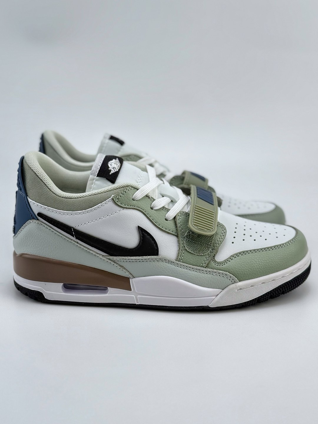 currently the highest process in the marketNike Air Jordan Legacy 312 - Shoe 4