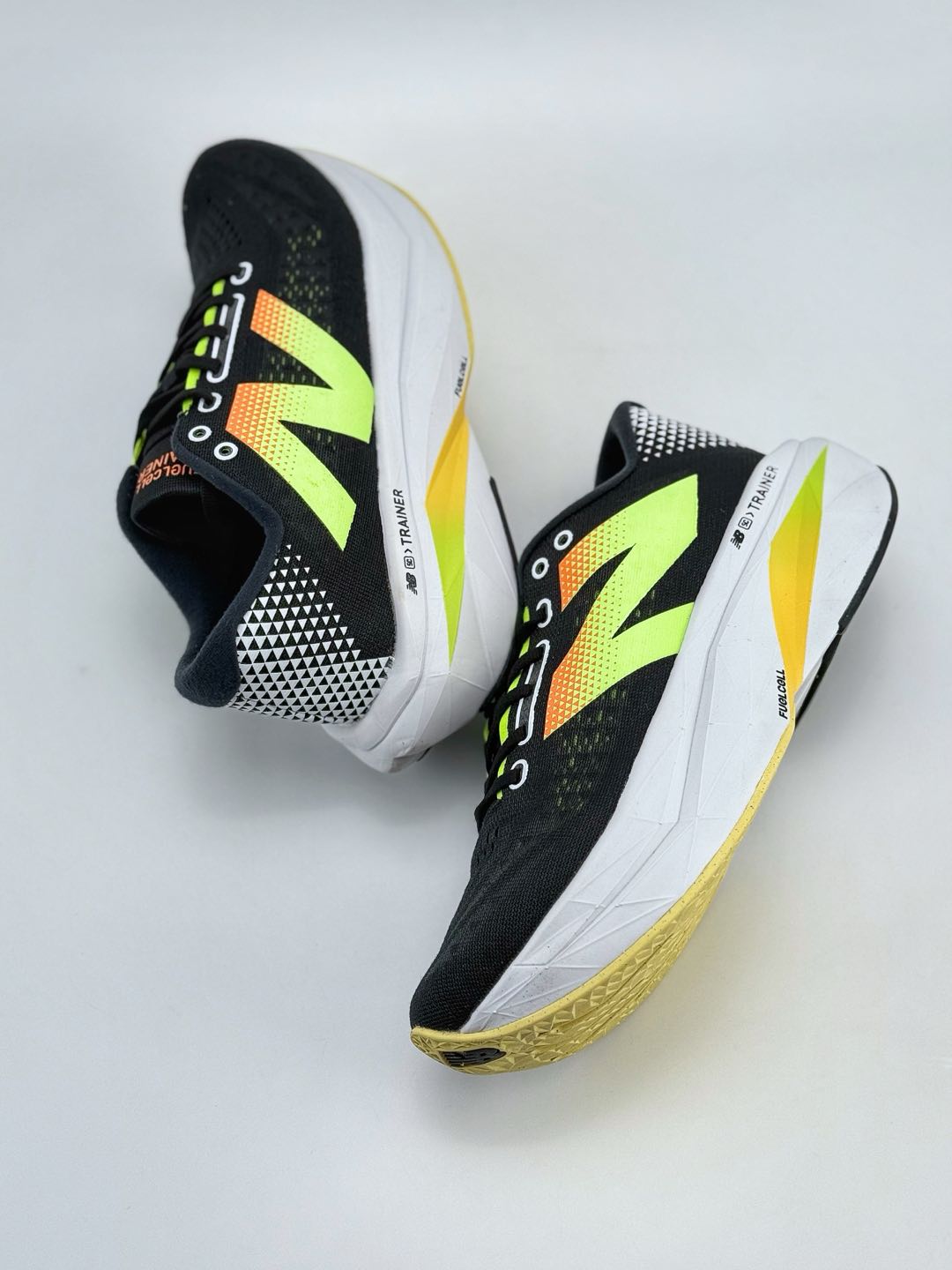 New Balance FuelCell SuperComp Trainer V2 3