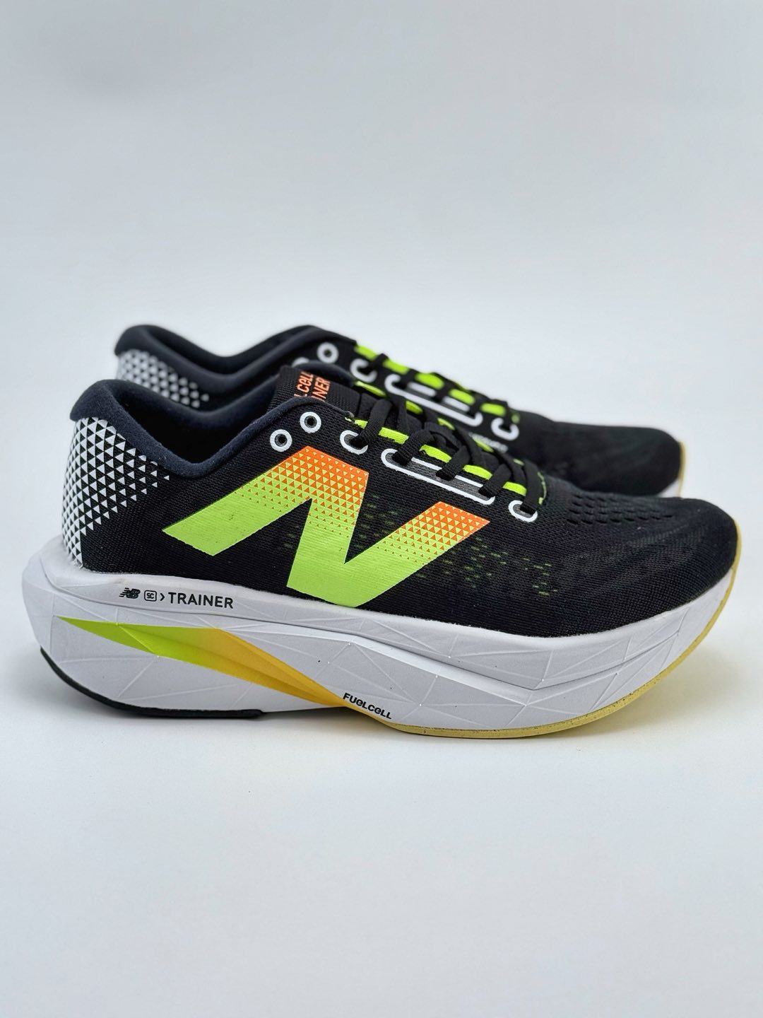 New Balance FuelCell SuperComp Trainer V2 4