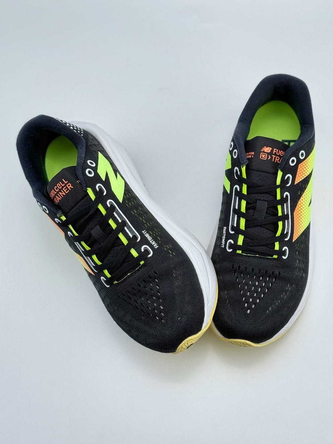 New Balance FuelCell SuperComp Trainer V2 2