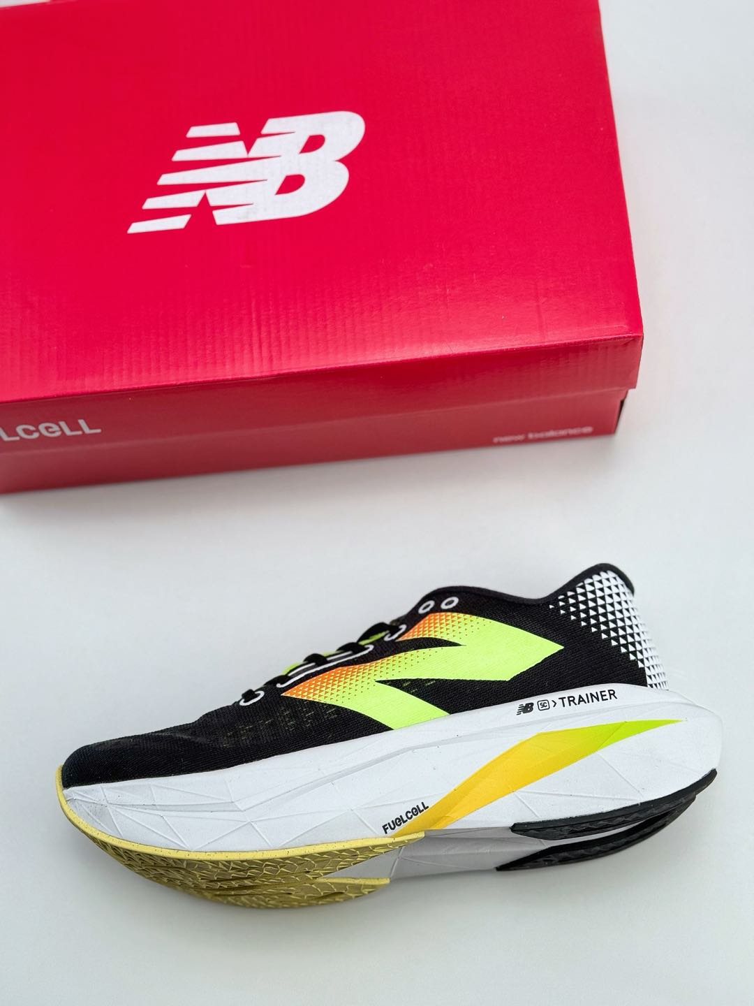 New Balance FuelCell SuperComp Trainer V2 7