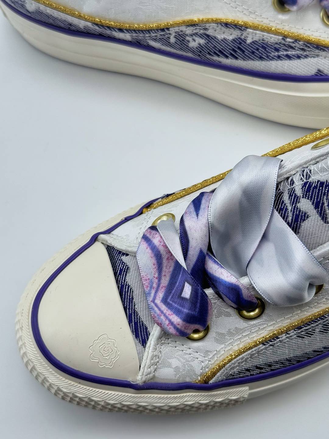 **All Star Lift High Top Platform – Year of the Snake Edition** - Comprehensive 8