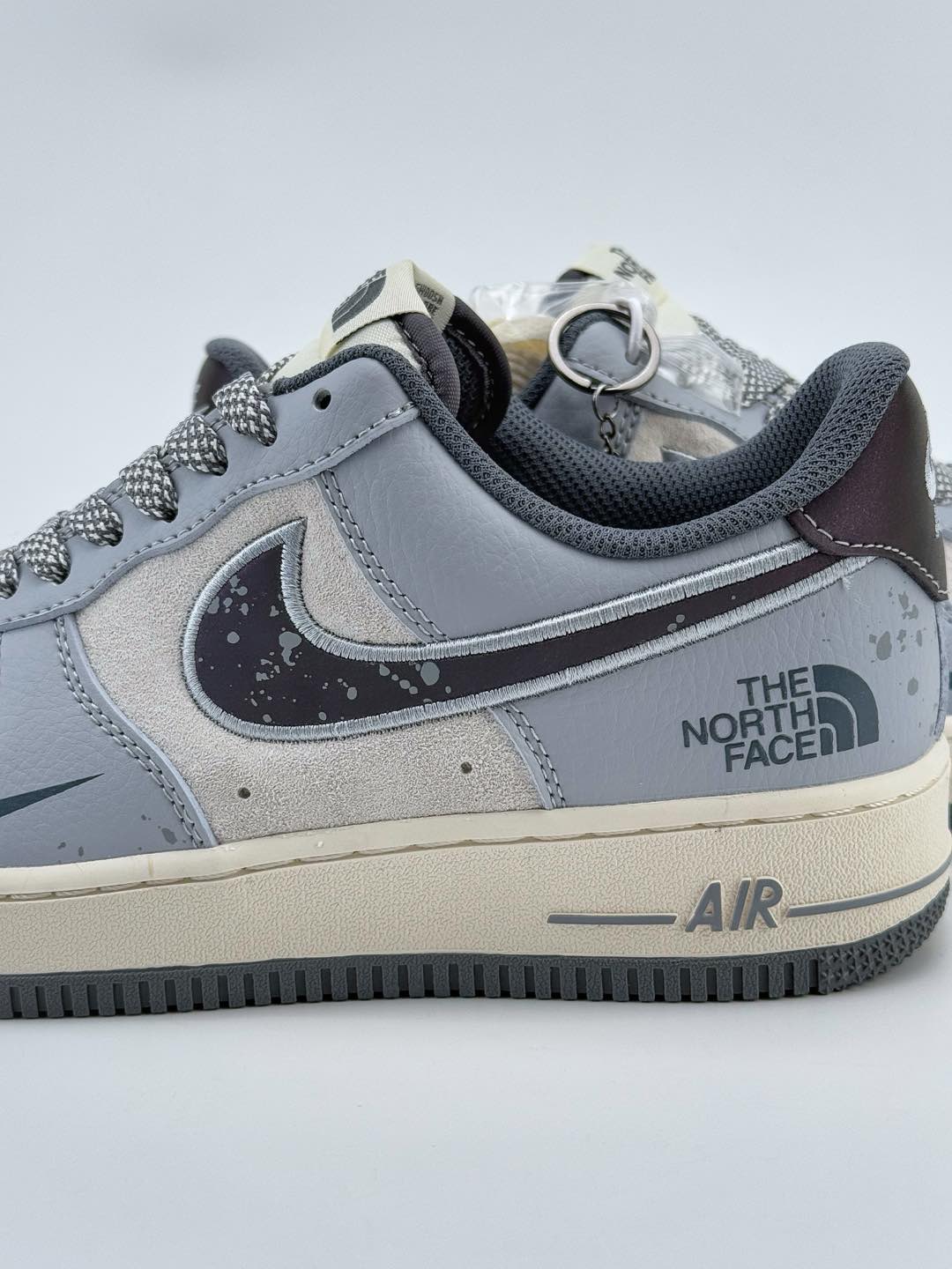 Nike Air Force 1 Low 07 x The North Face 灰蓝小钩满天星  DM6688-006