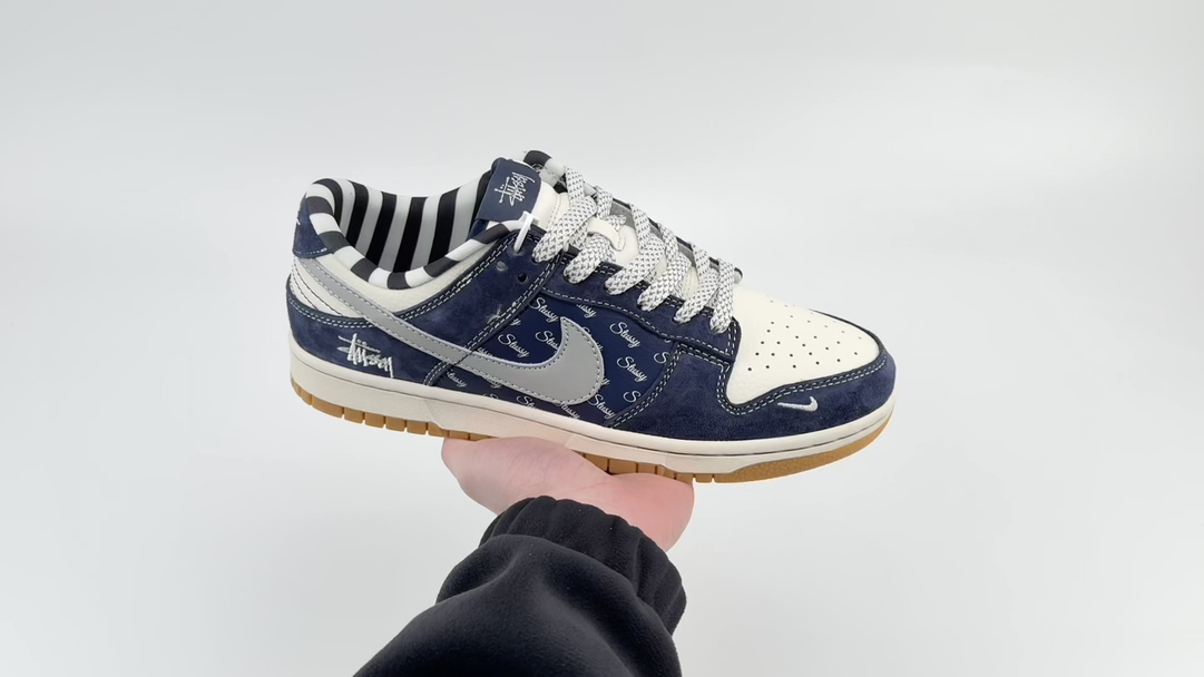 Appreciation of High Definition Videos 👏🏿Nike SB Dunk Low x Stussy Blue G - Comprehensive