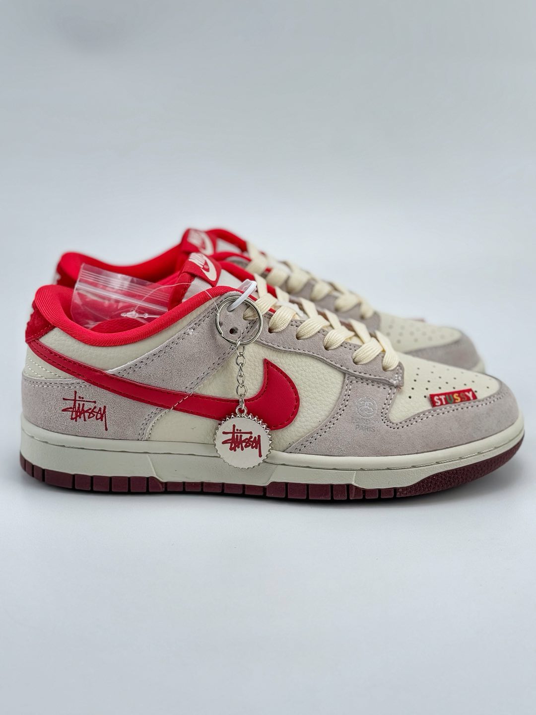 Nike SB Dunk Low x Stussy 米灰红  KK1333-021