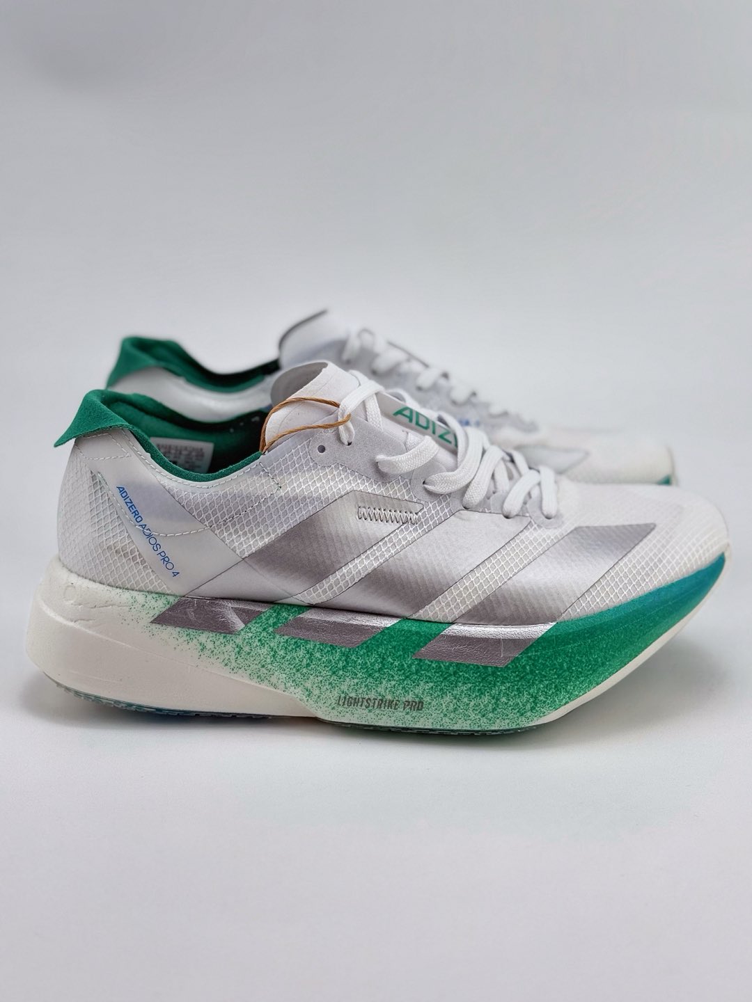 let this adidas running shoe accompany you on a smooth runCombining - Shoe 4