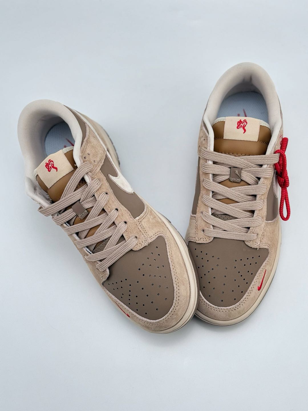 Nike SB Dunk Low x Supreme 蛇年限定 棕红小钩  AG3702-851