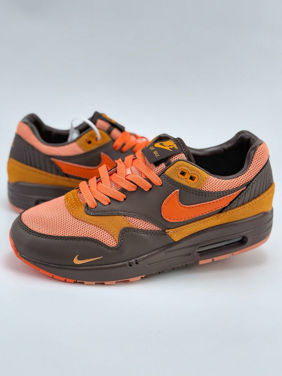 Nike Air Max 1 棕橙小钩 复古休闲跑步鞋  HF7346-200