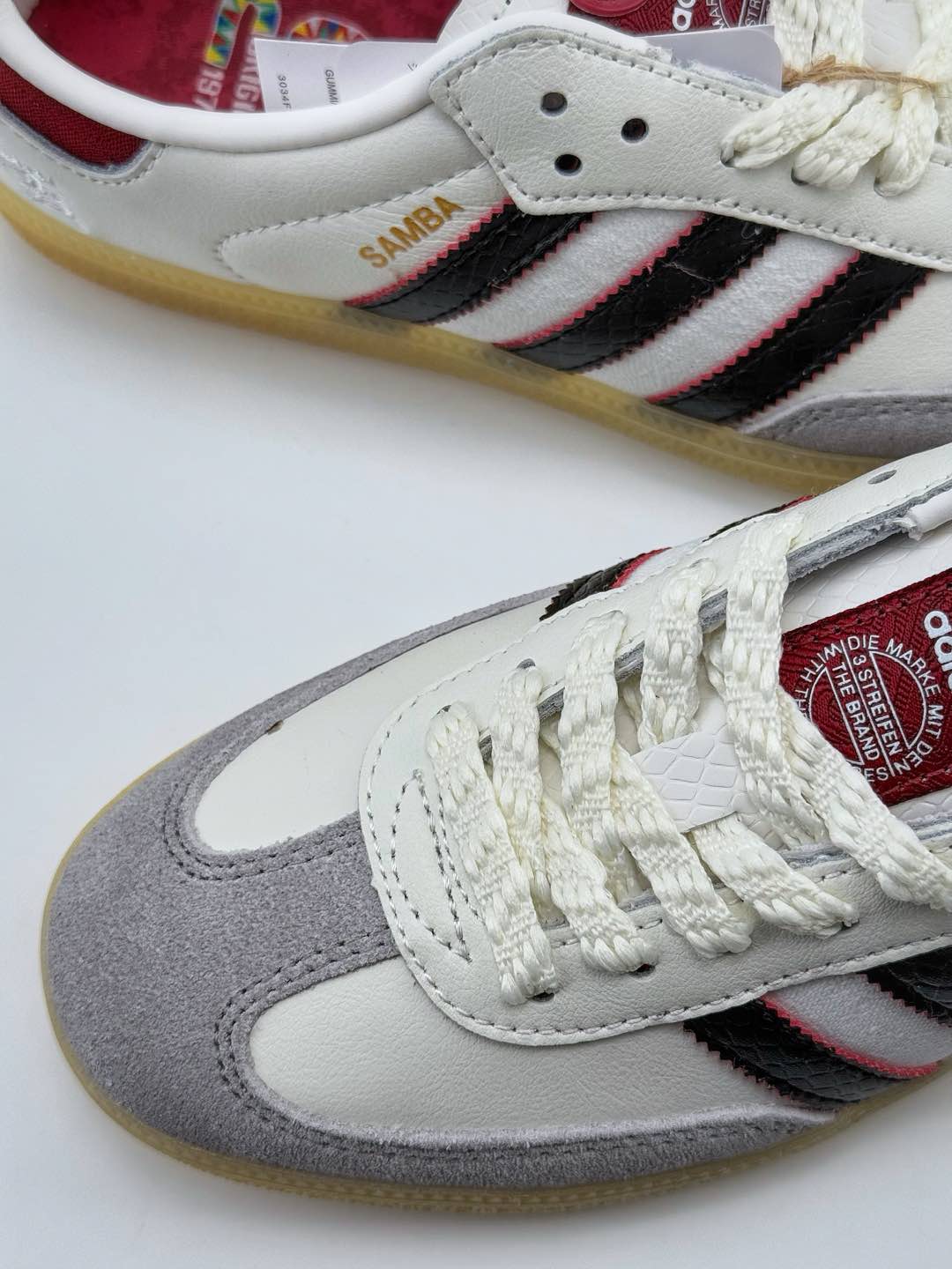 adidas originals Samba OG 蛇年限定 白黑红   JQ5976