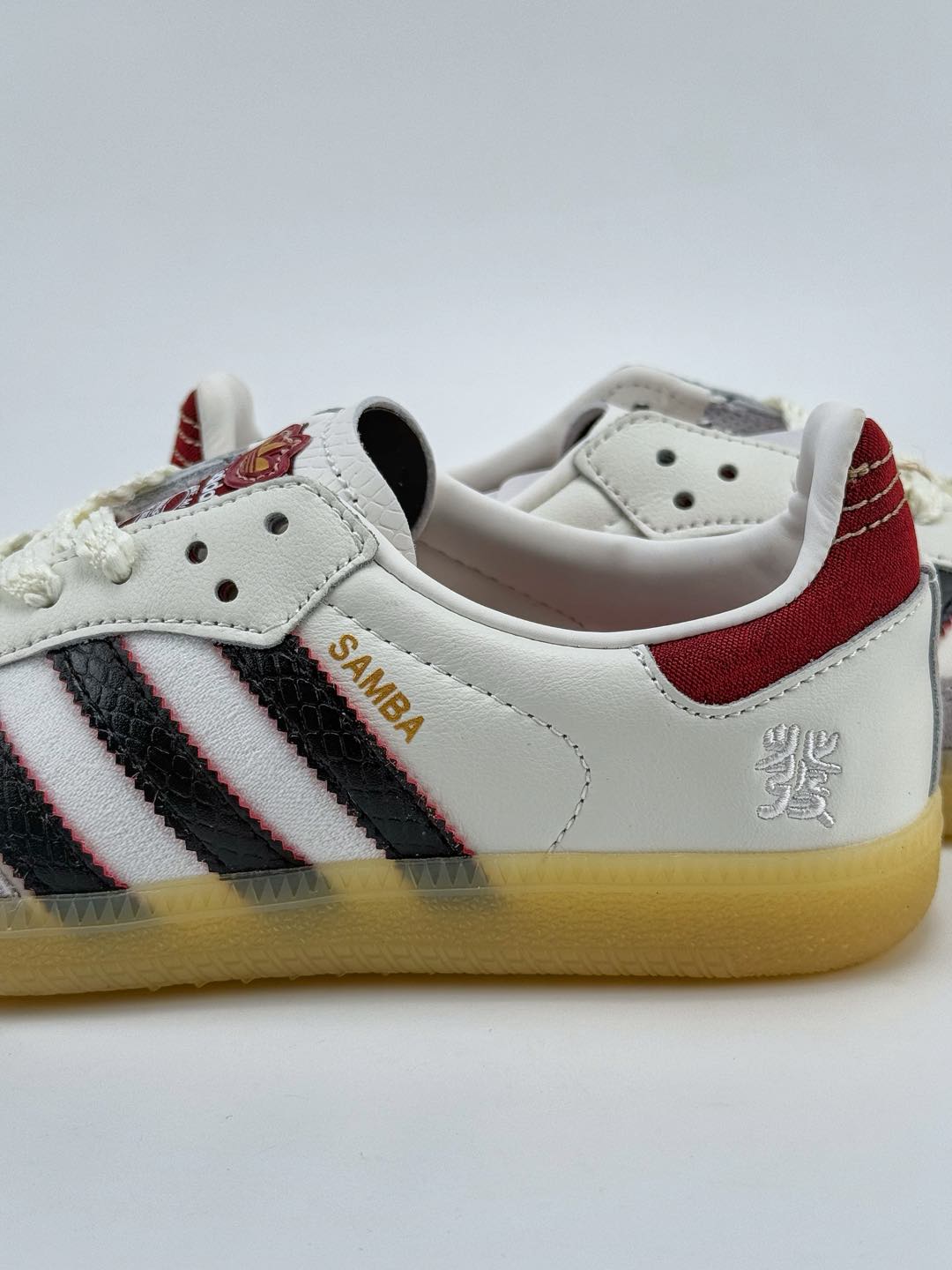 adidas originals Samba OG 蛇年限定 白黑红   JQ5976