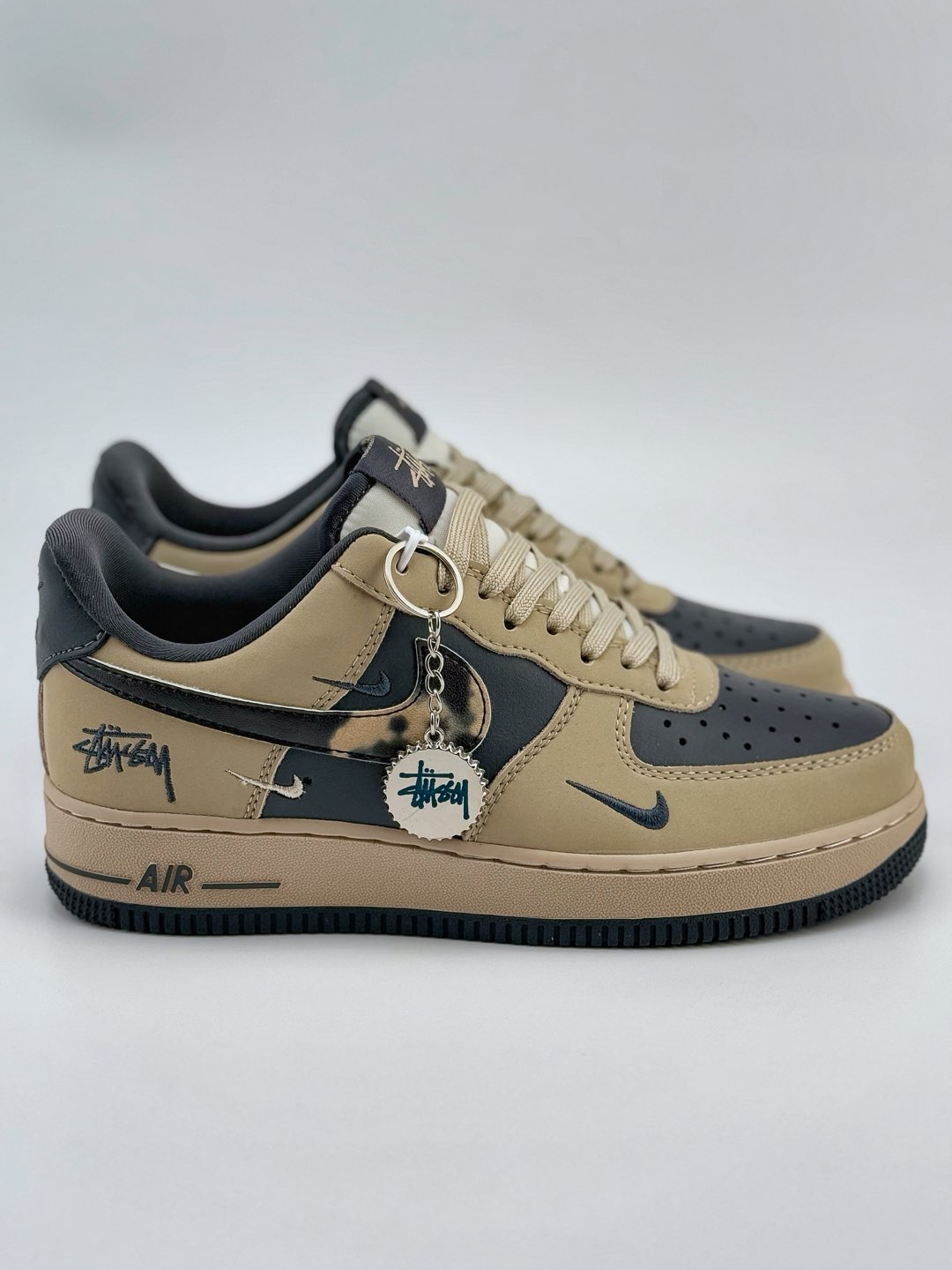 Nike Air Force 1 Low 07 x Stussy 棕灰小钩 KK1988-033