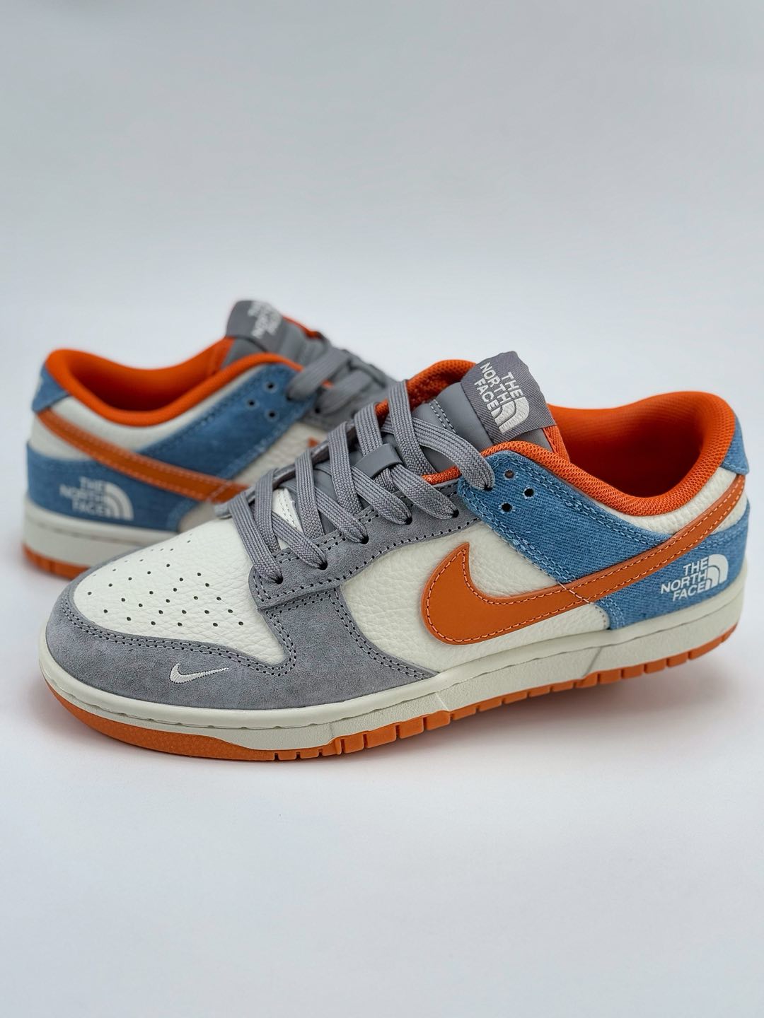 Nike SB Dunk Low x The North Face 白灰蓝小钩满天星  CY5979-104