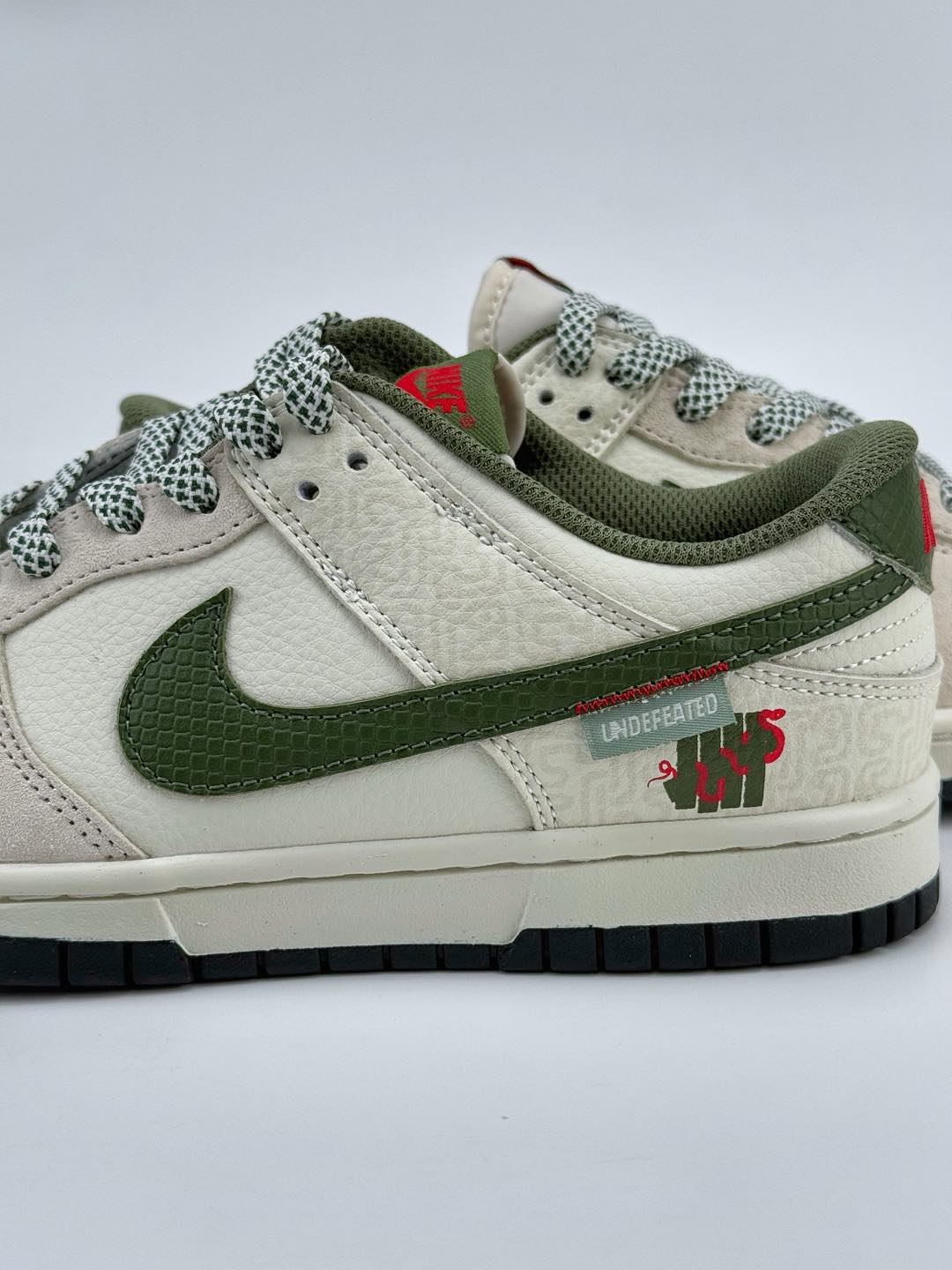 Nike SB Dunk Low x UNDEFEATED 白绿小钩满天星  DJ2024-070