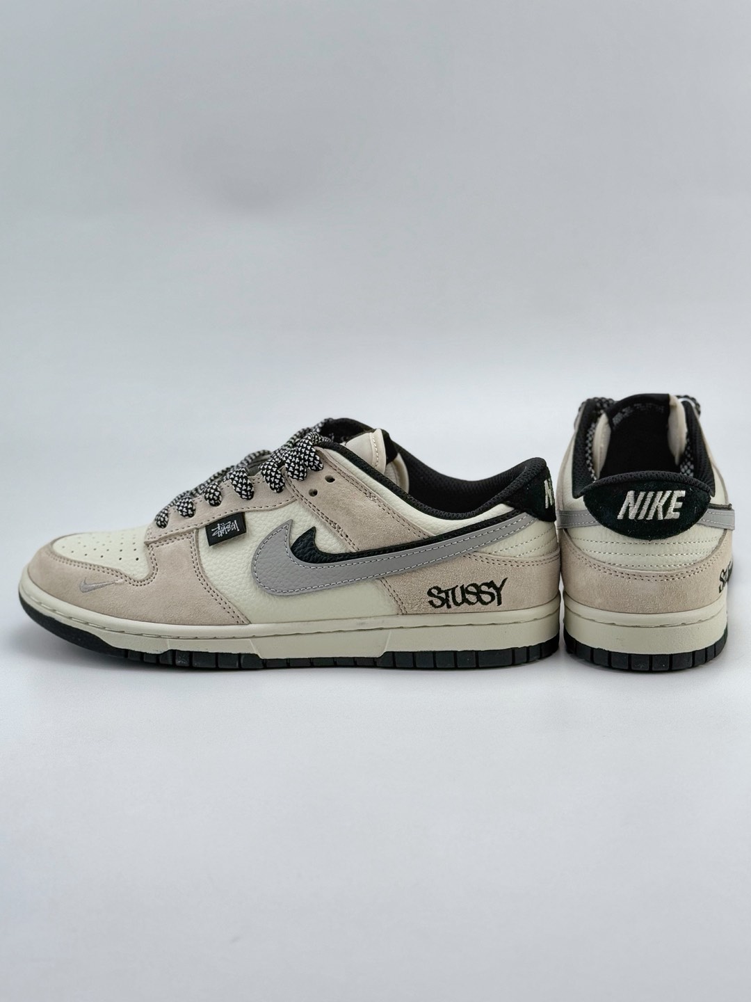 Nike SB Dunk Low x Stussy 白黑灰双钩满天星  DJ2024-061