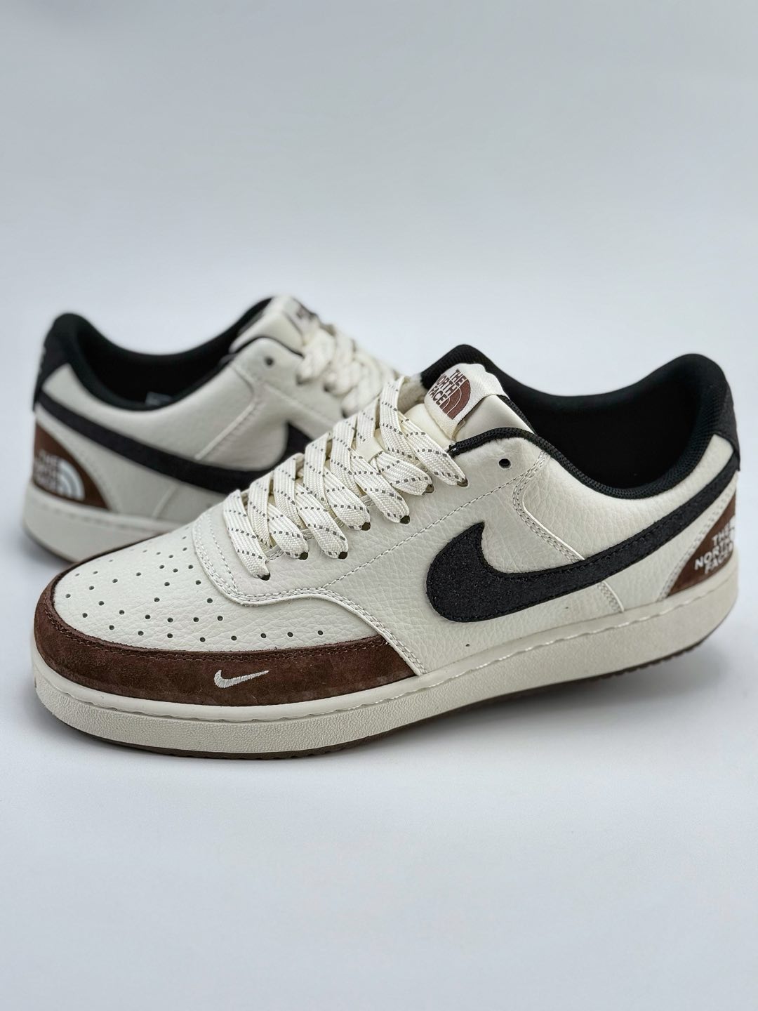 Nike Court Vision Low x The North Face 白棕黑小钩满天星 休闲运动板鞋 FD5188-125