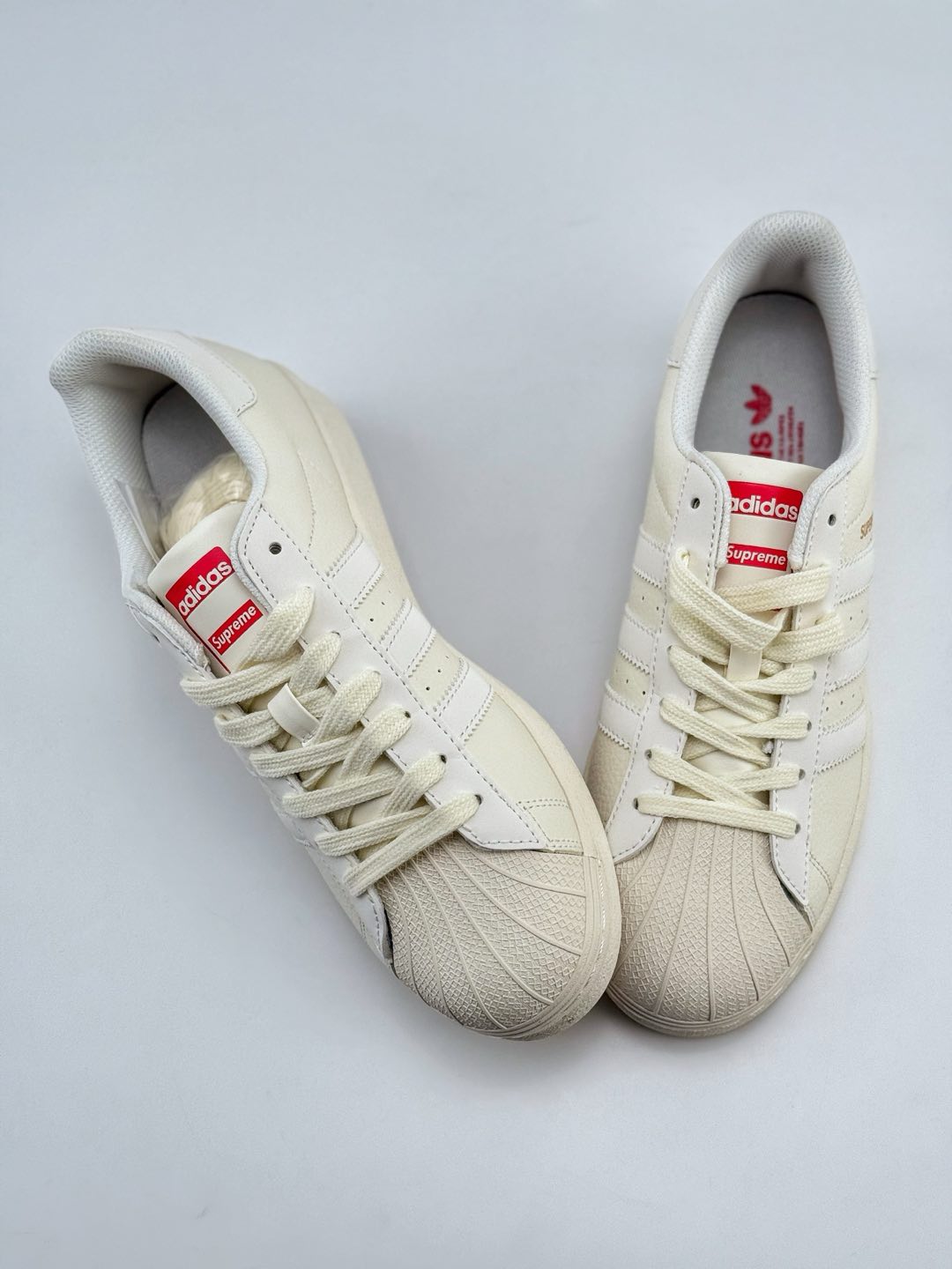 AD Originals Superstar x Supreme 奶白   BZ2510