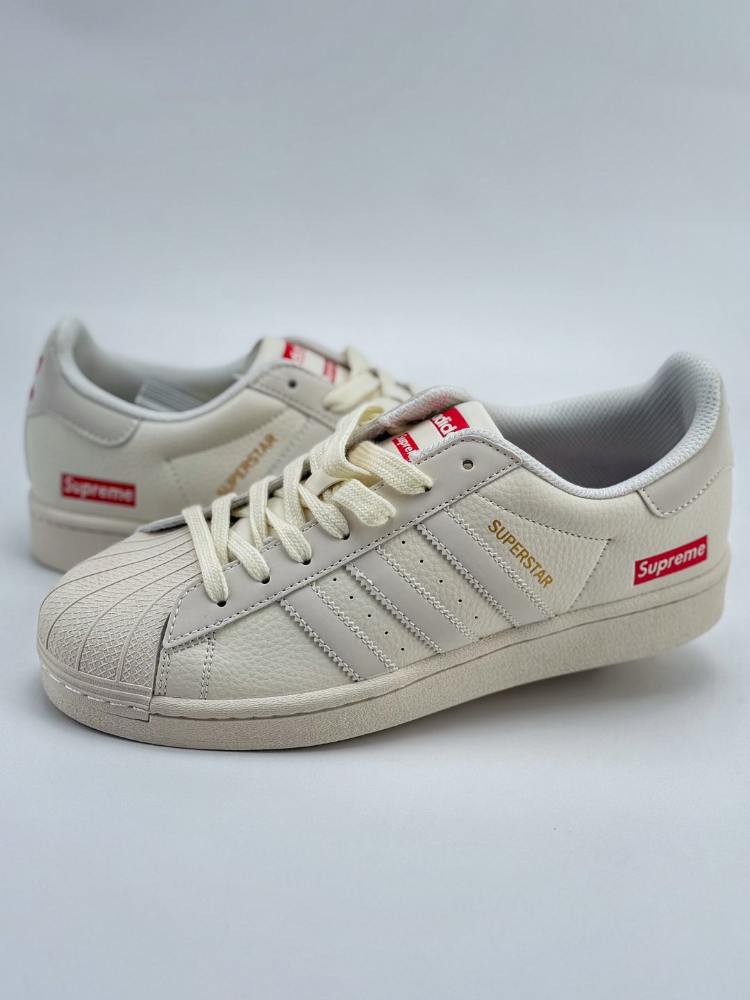 AD Originals Superstar x Supreme 奶白   BZ2510